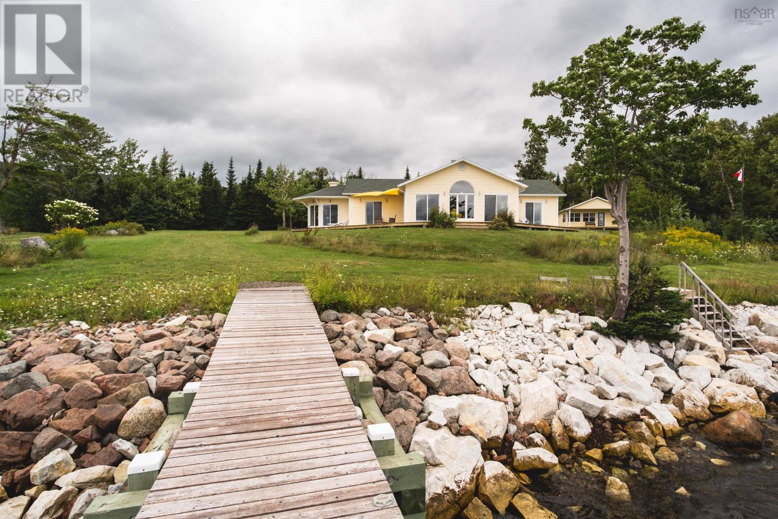 364 (6012) Macinnis Point Road Property Photo 10