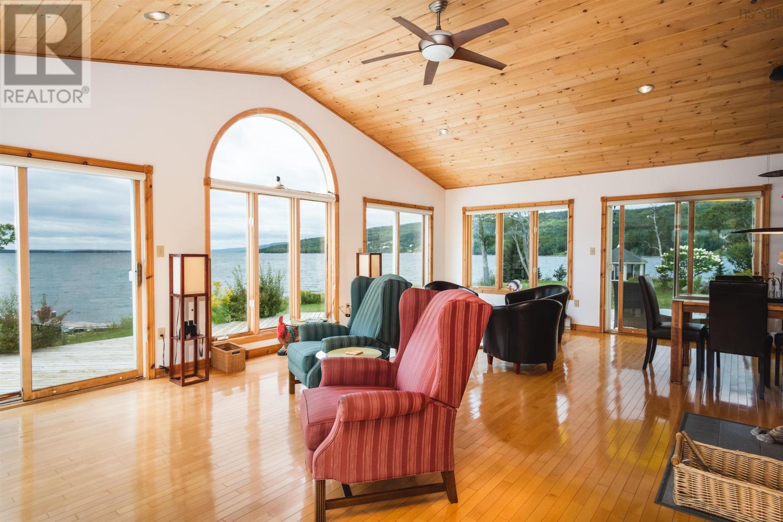 364 (6012) Macinnis Point Road Property Photo 15