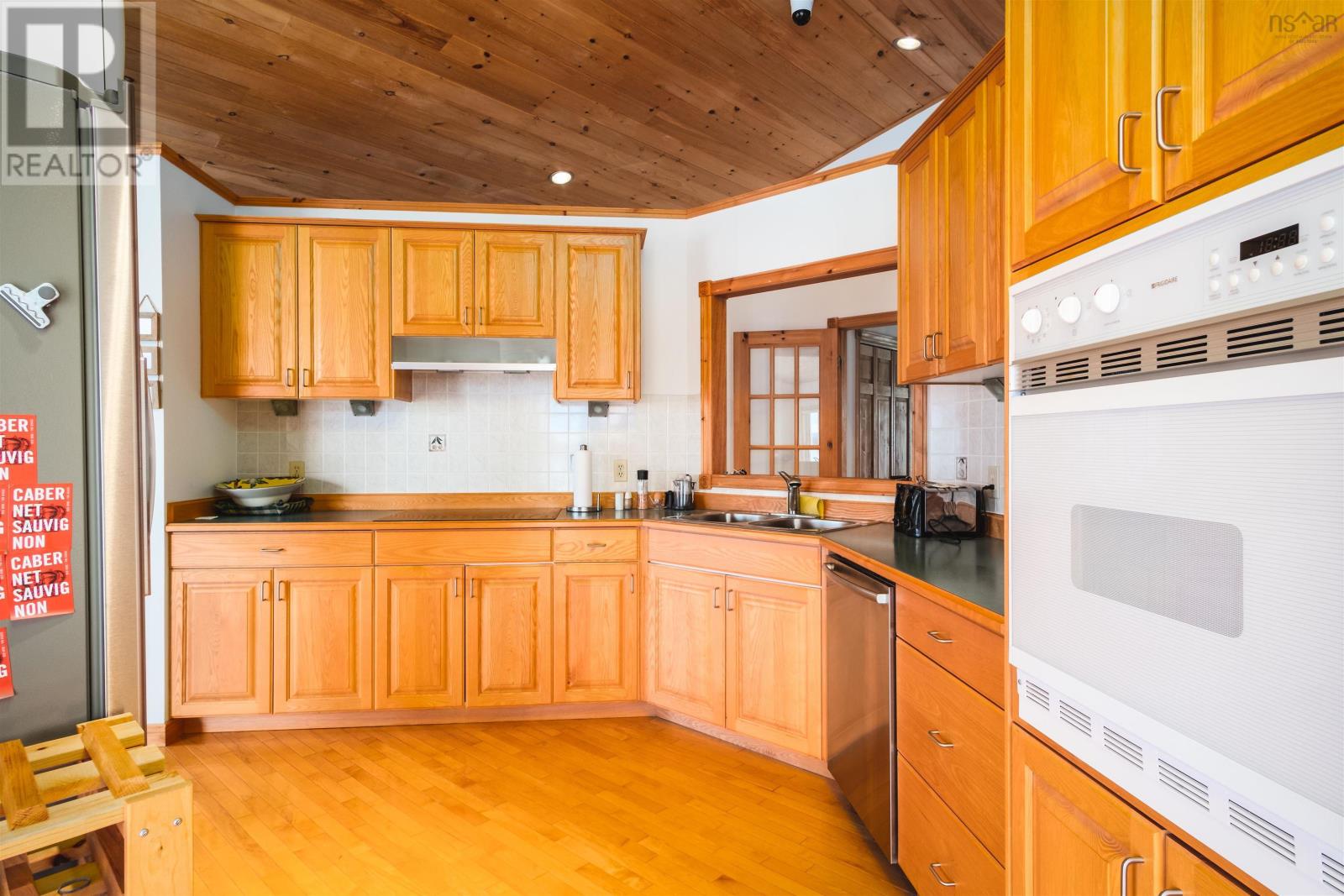 364 (6012) Macinnis Point Road Property Photo 18