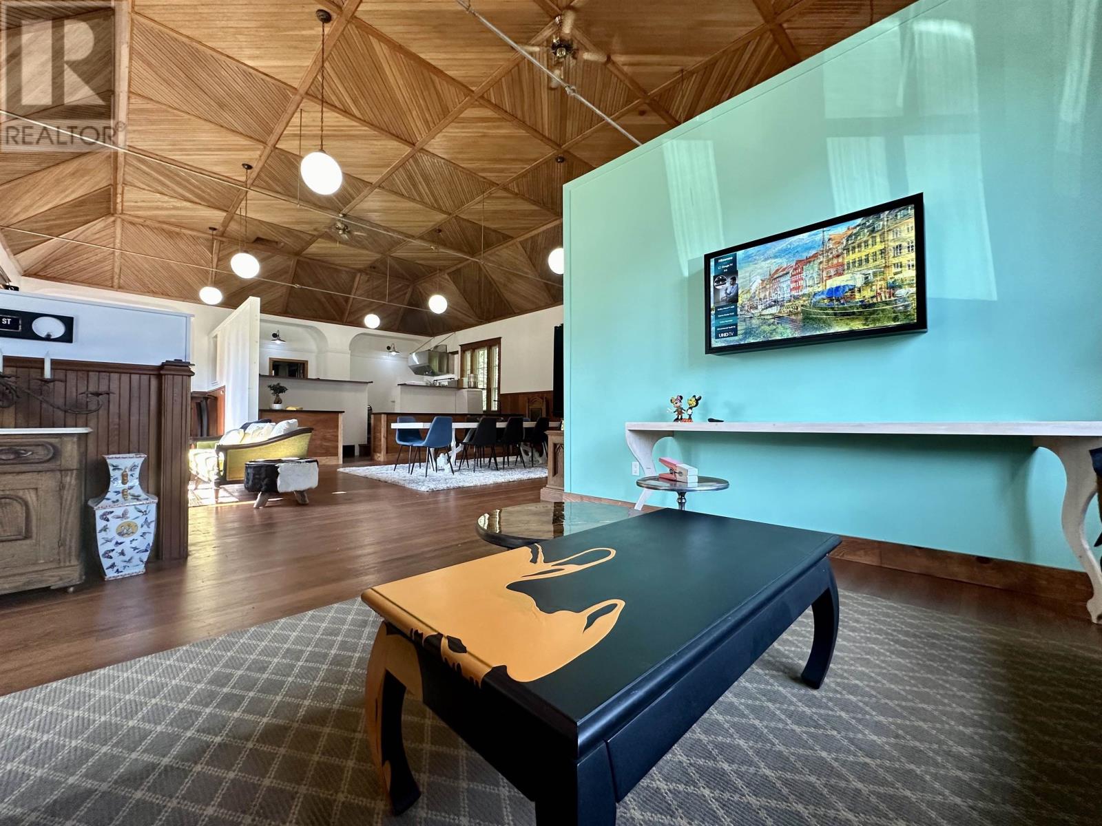 5 Church Street Property Photo 6