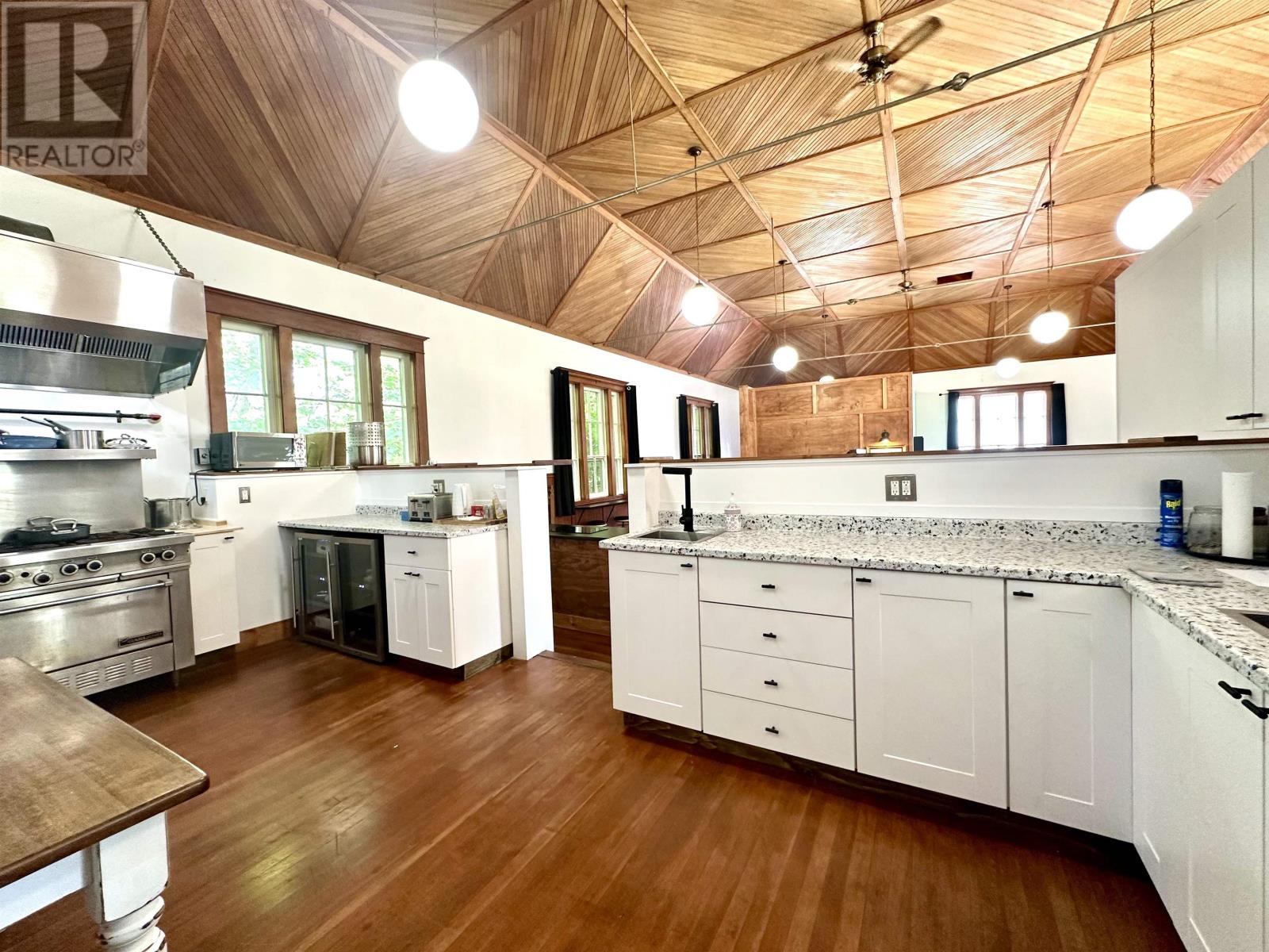 5 Church Street Property Photo 34
