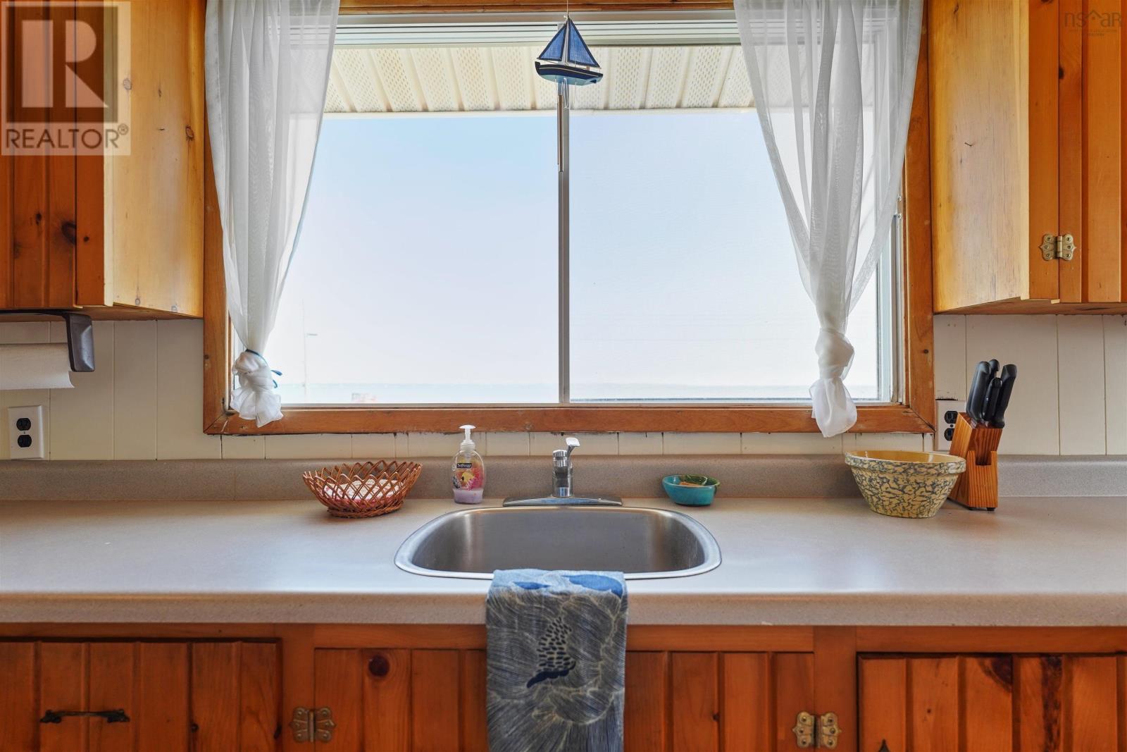 111 Dawson Beach Road Property Photo 6