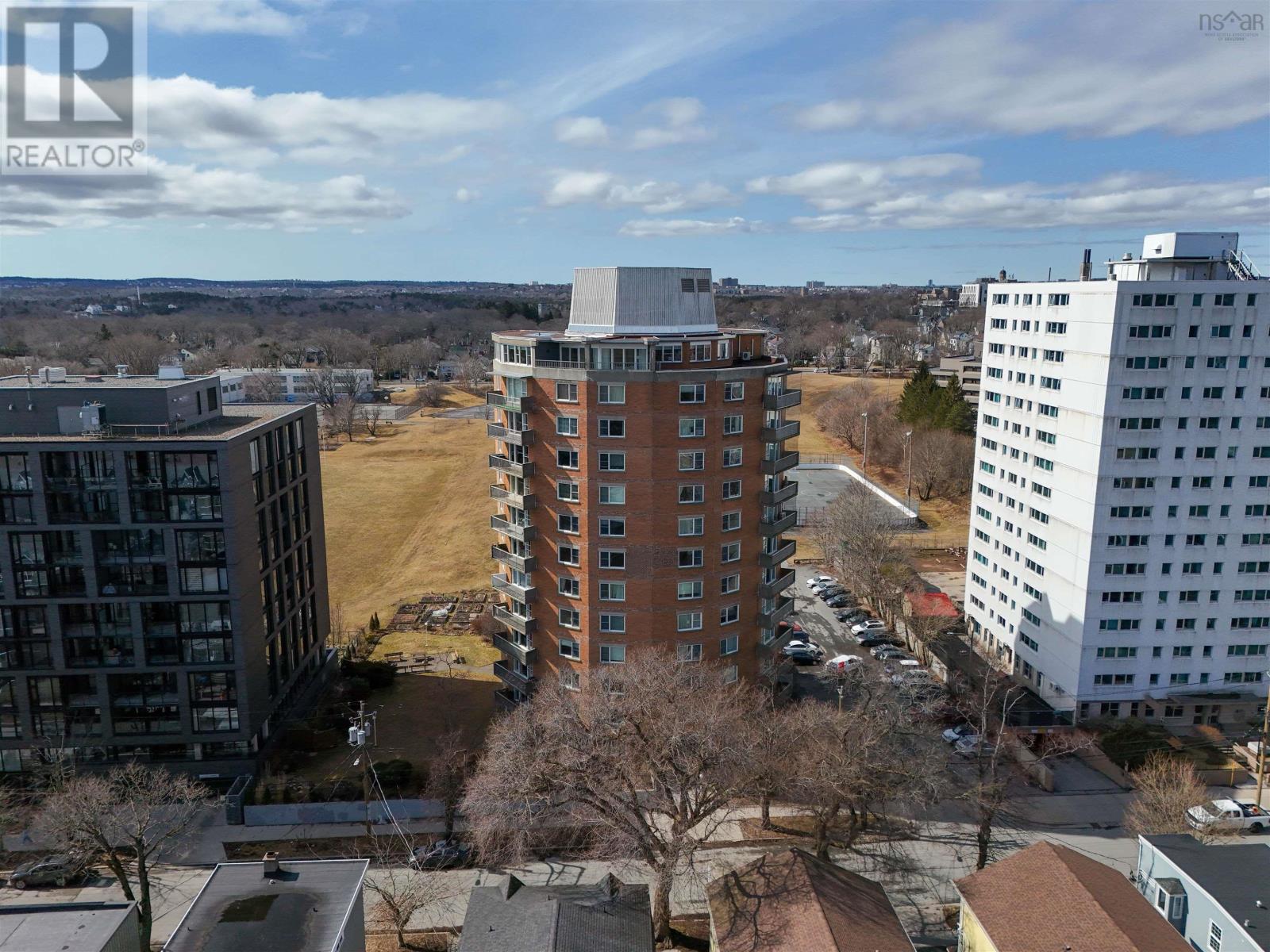 103 1074 Wellington Street Property Photo 35
