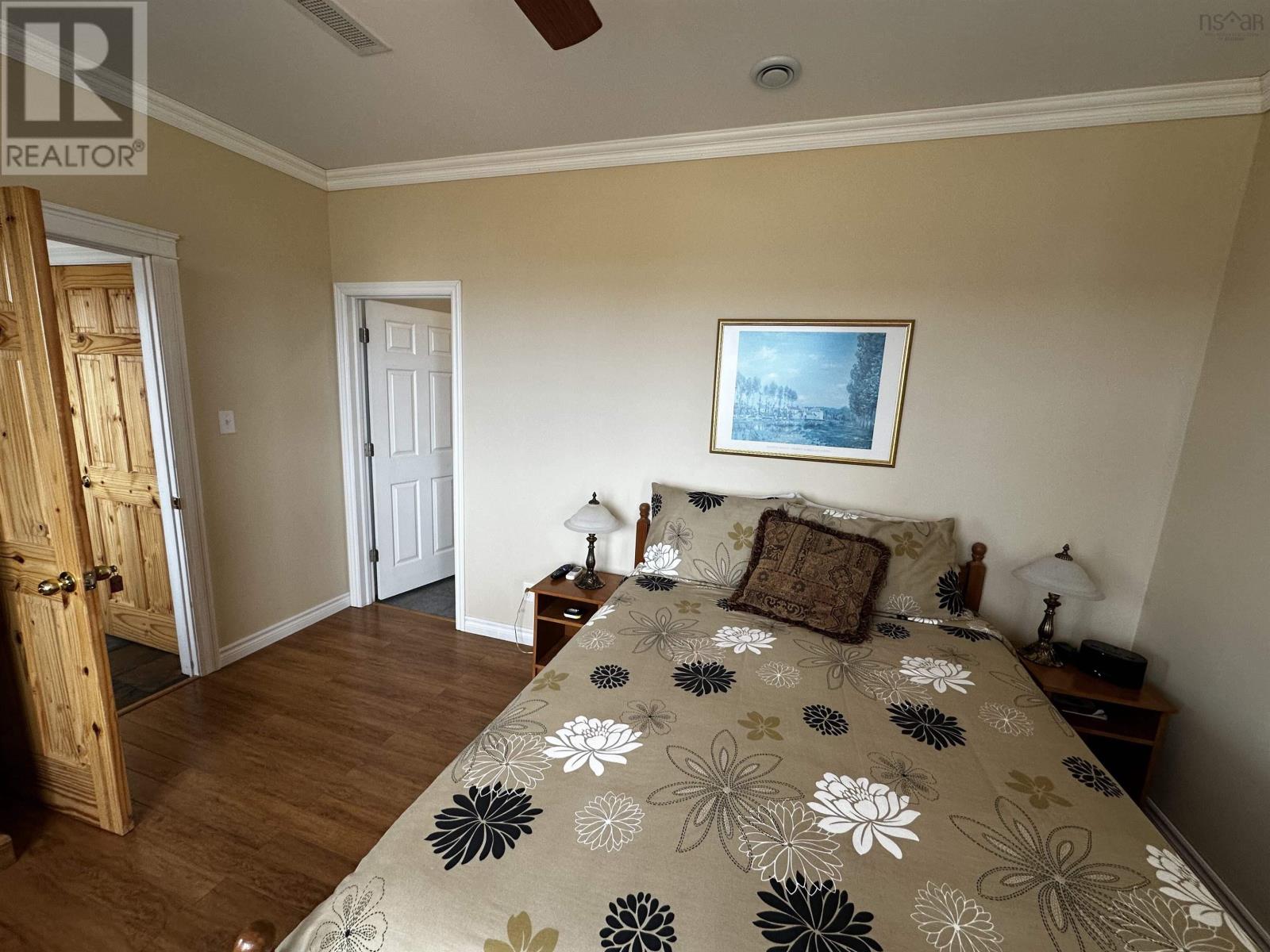 109 High Road Property Photo 8