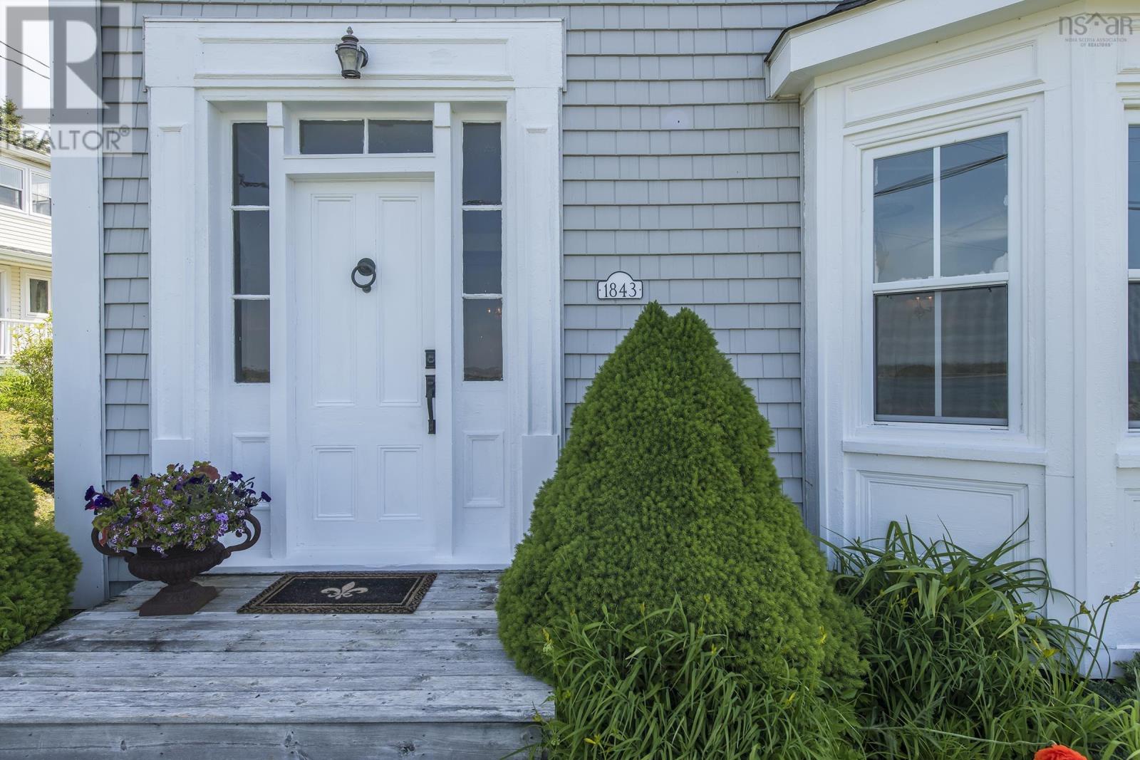 1843 East Petpeswick Road Property Photo 3