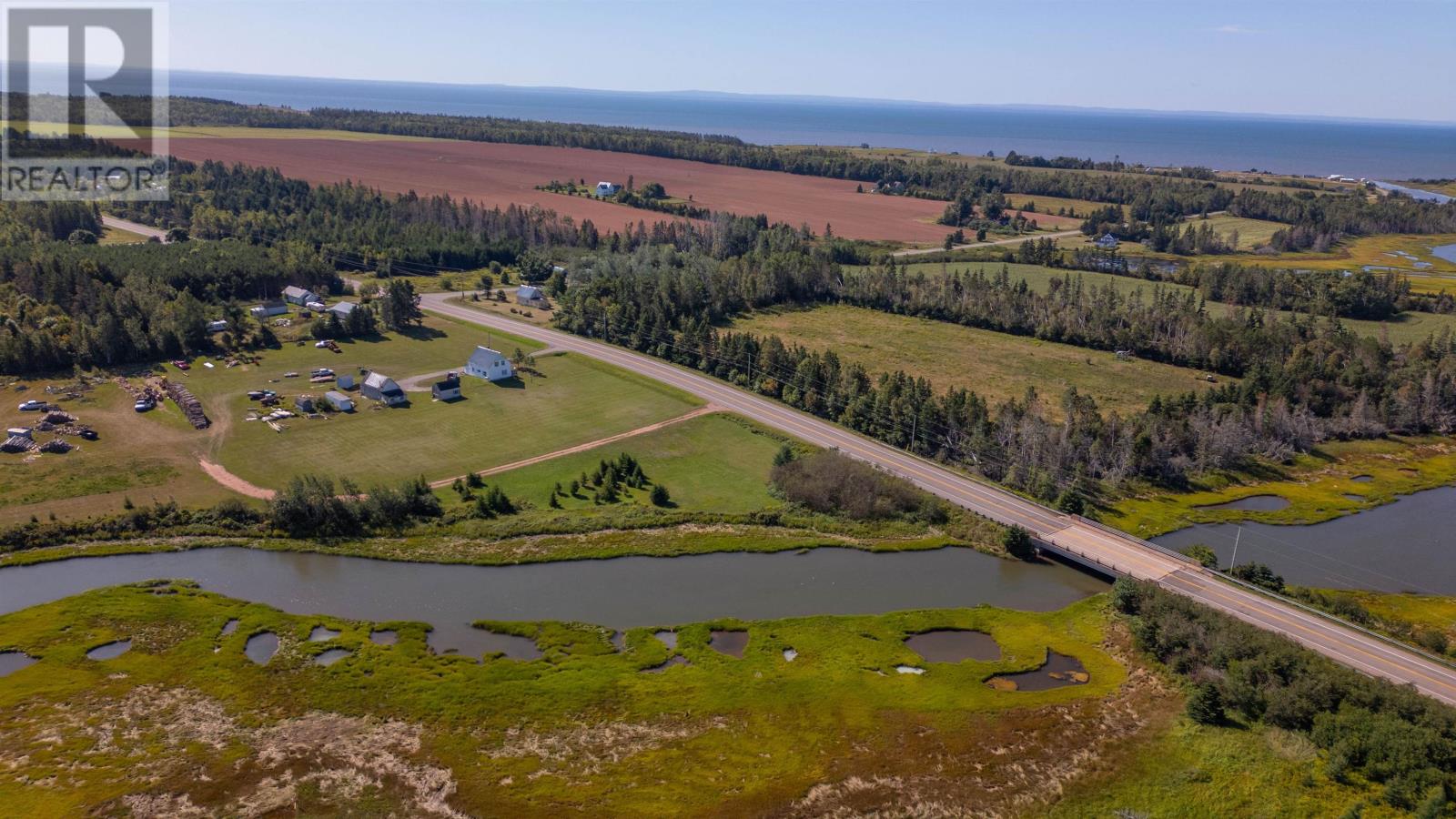 1700 Trans Canada Highway Property Photo 12