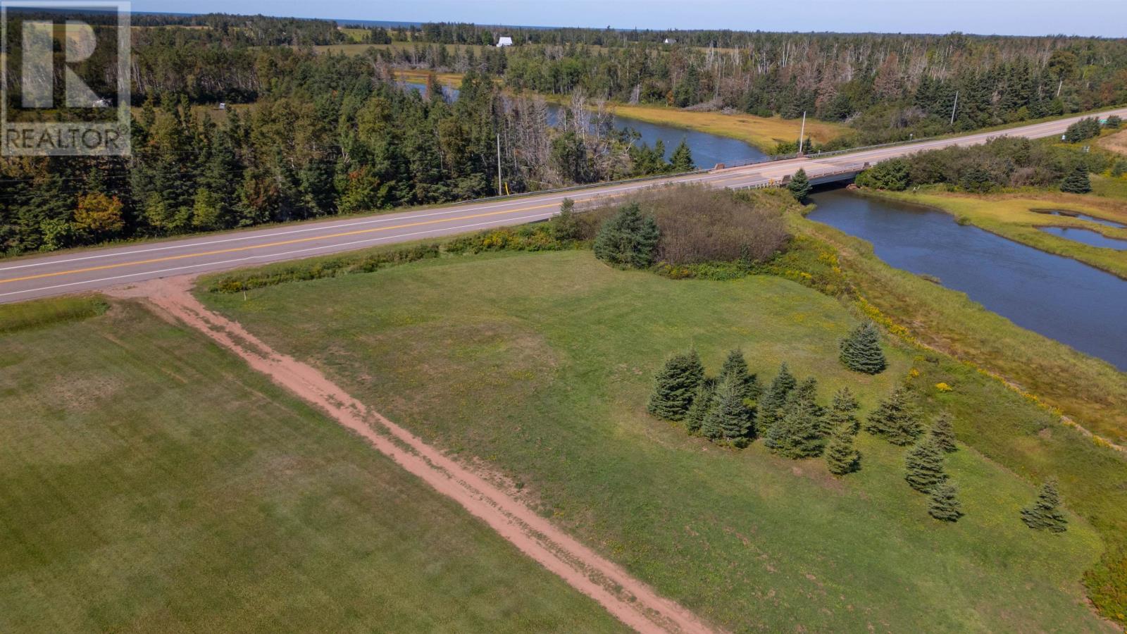 1700 Trans Canada Highway Property Photo 14