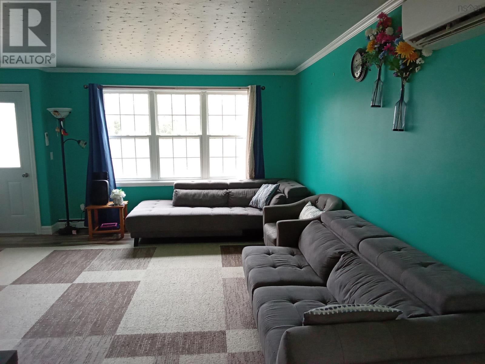 1082 College Road Property Photo 3