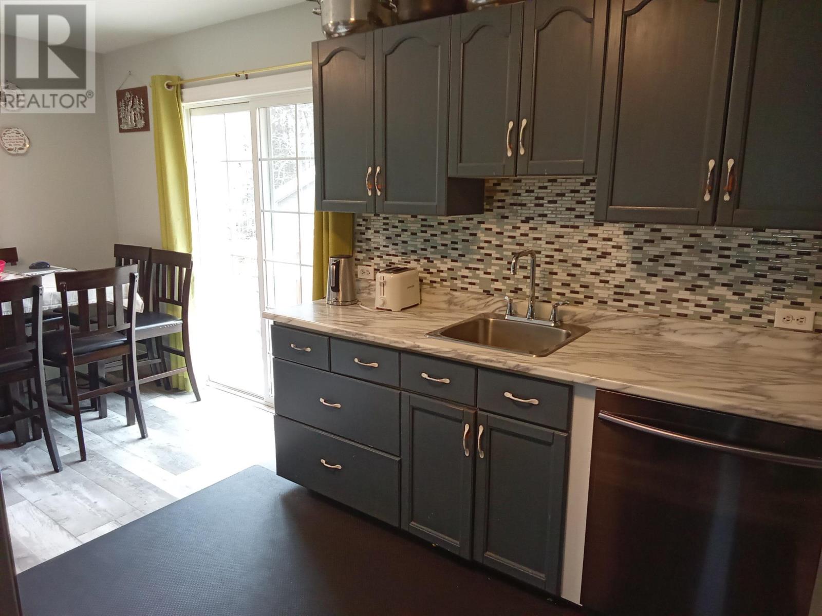 1082 College Road Property Photo 6