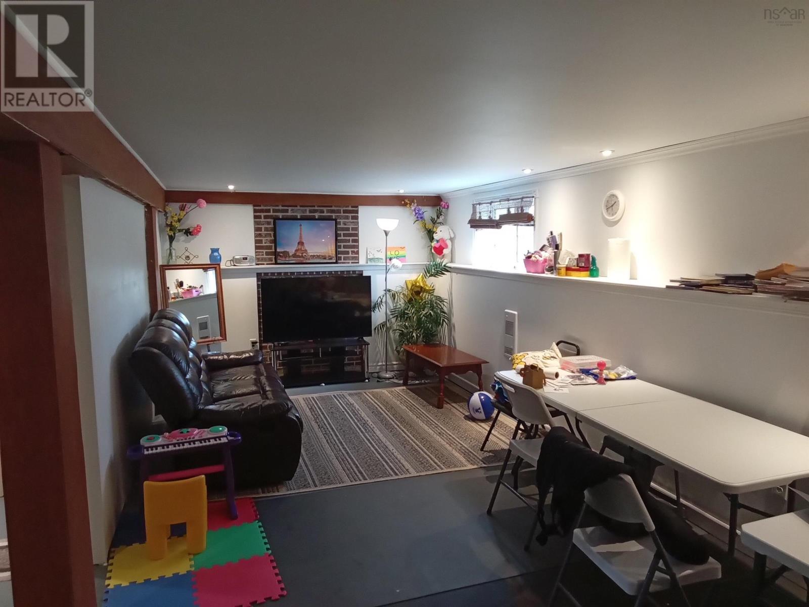 1082 College Road Property Photo 14