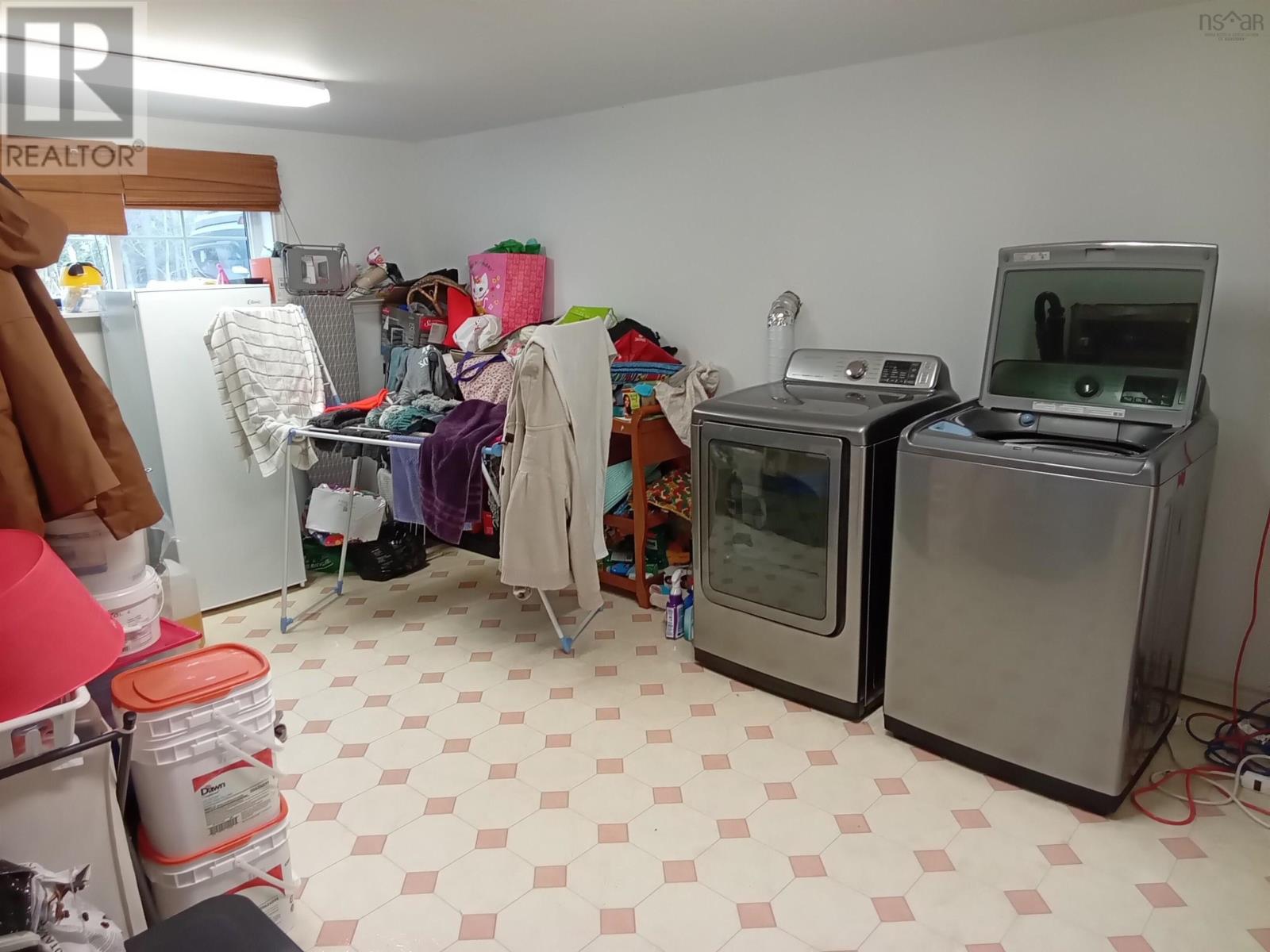 1082 College Road Property Photo 17