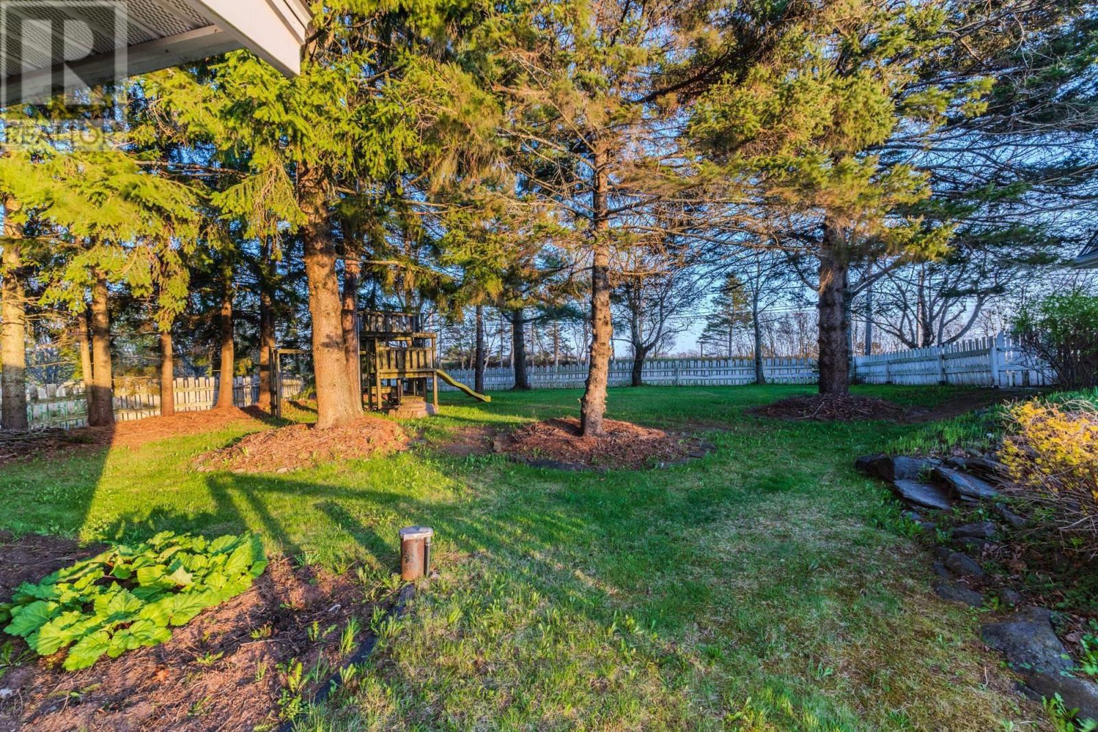 337 College Road Property Photo 4