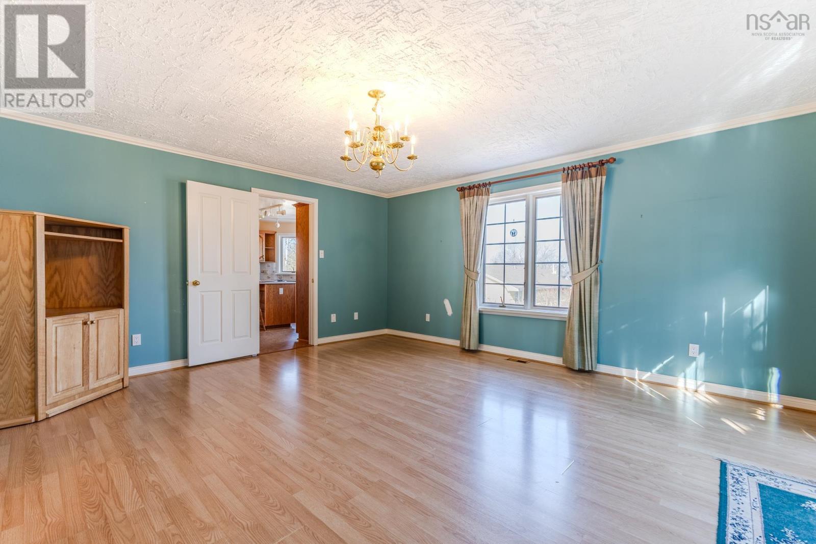 337 College Road Property Photo 10