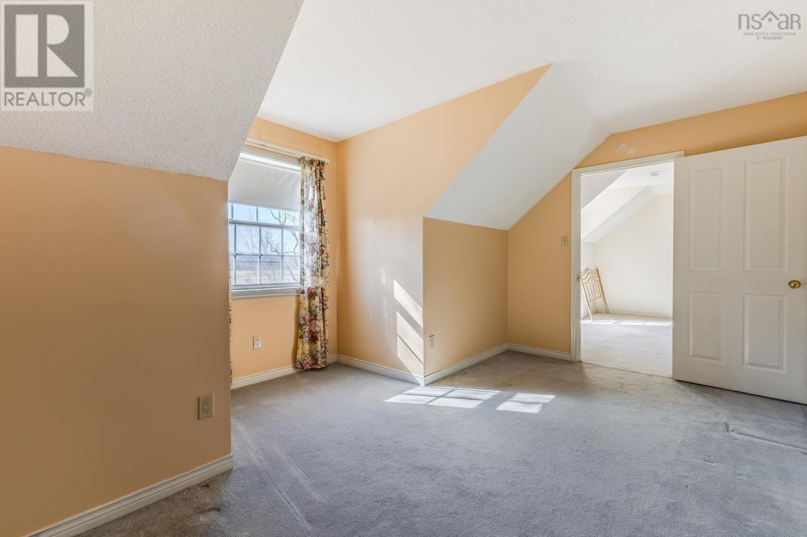 337 College Road Property Photo 19