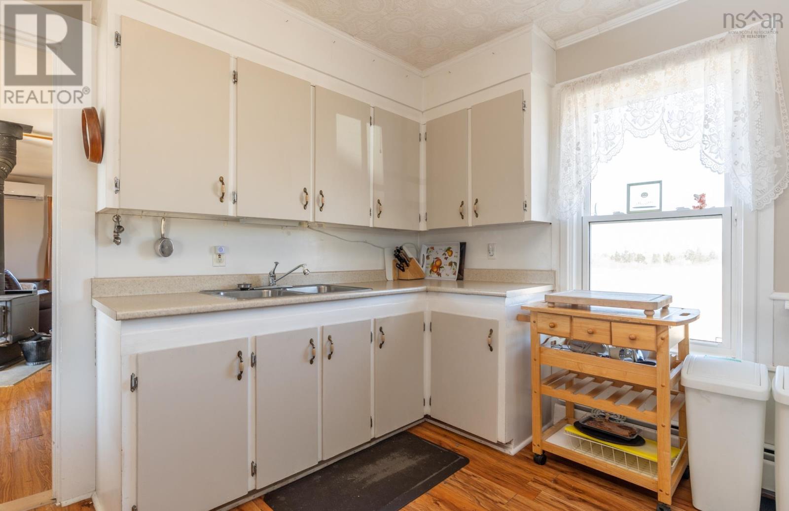 339 Pembroke Road Property Photo 12