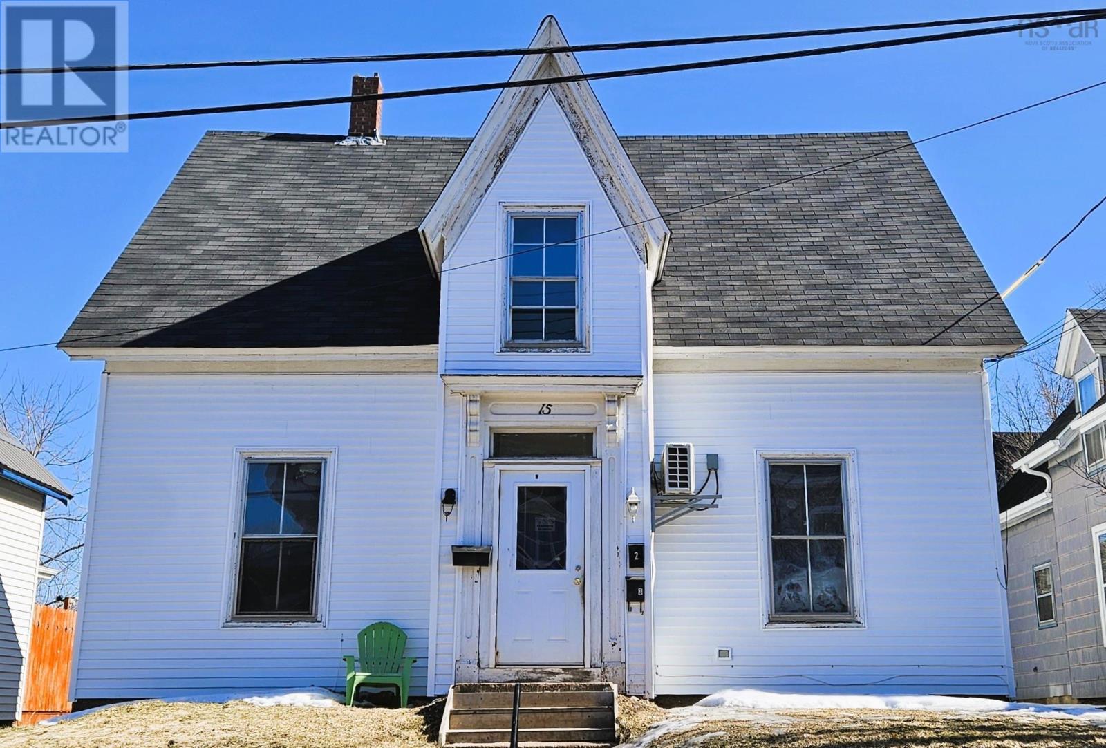 15 Logan Street Property Photo