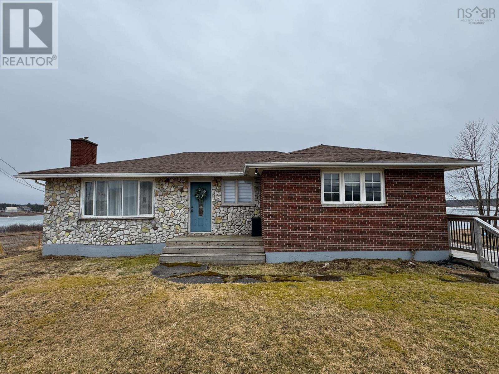 389 Highway 320 Property Photo