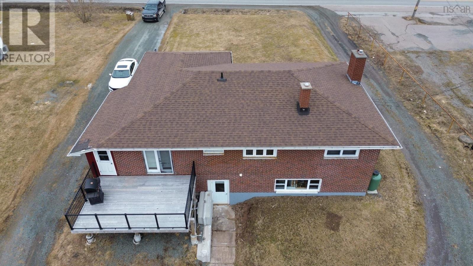 389 Highway 320 Property Photo 2