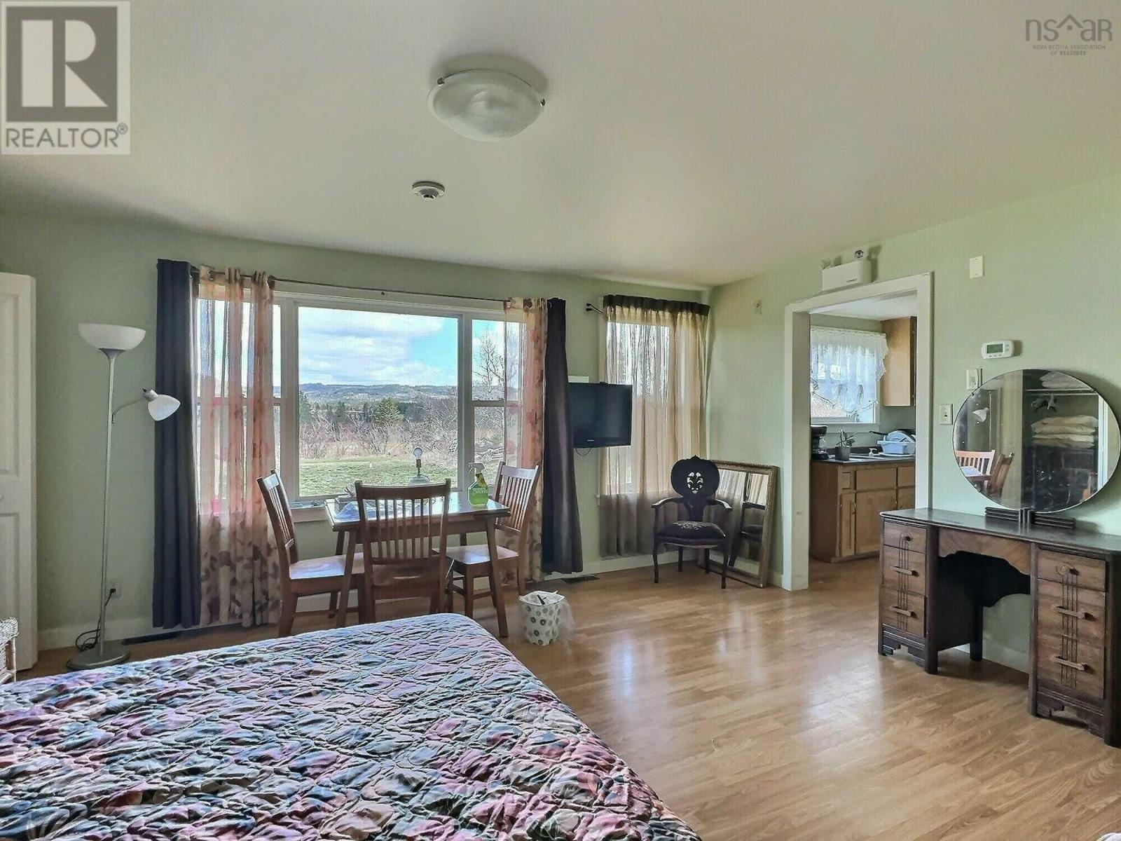 951 Highway 2 Property Photo 9