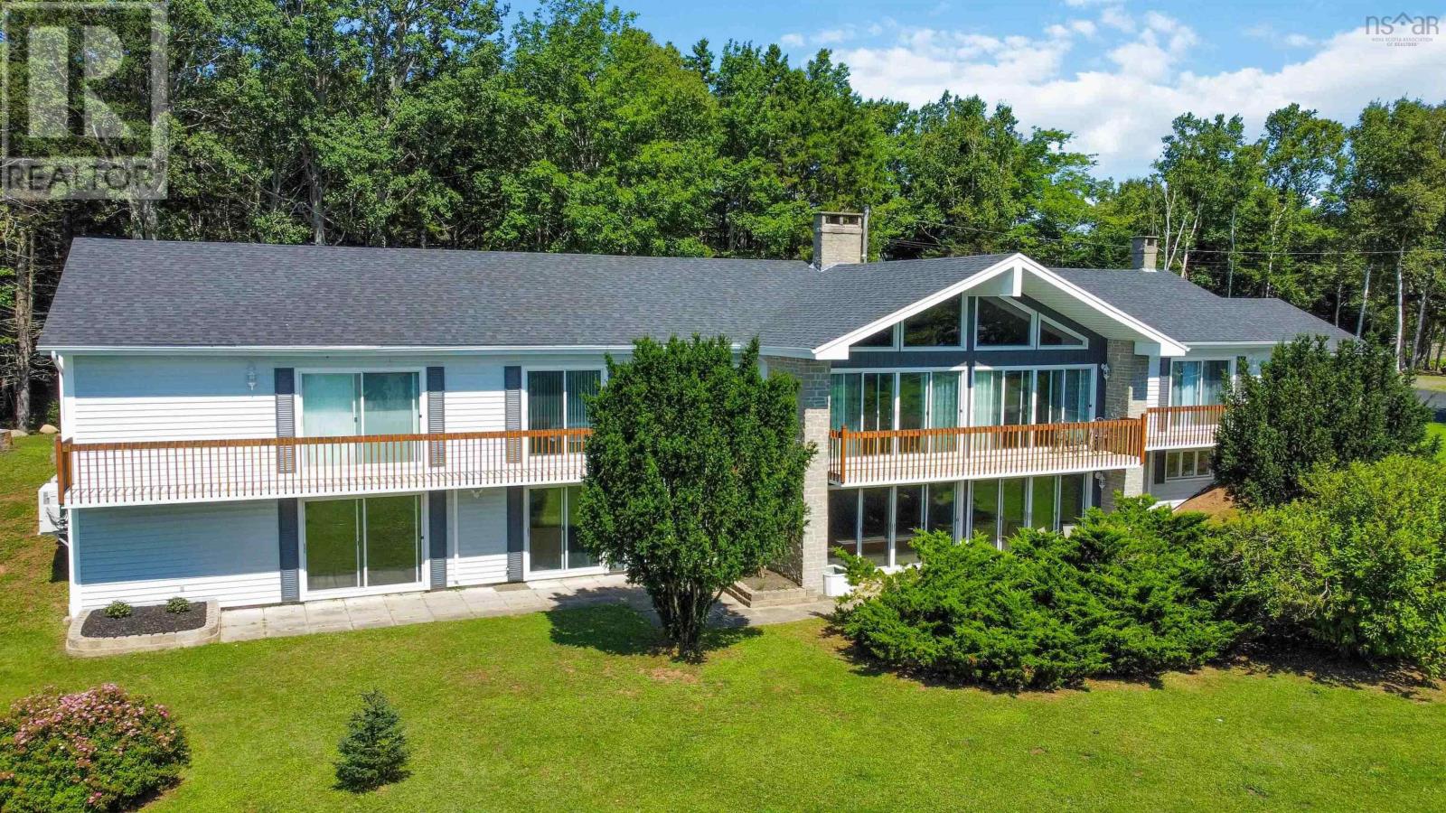 263 Lighthouse Road Property Photo