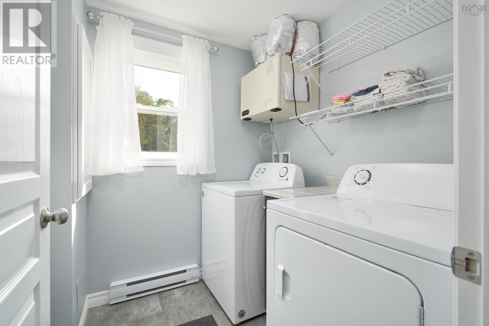 9653 East Bay Highway Property Photo 26