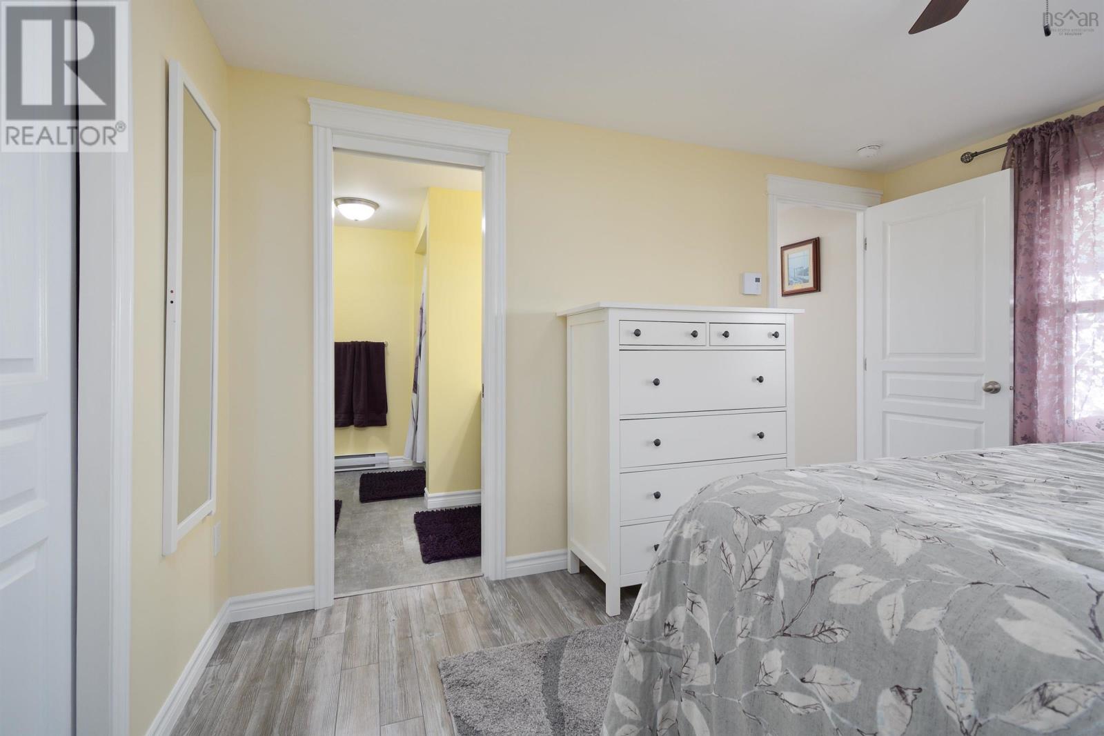 9653 East Bay Highway Property Photo 28