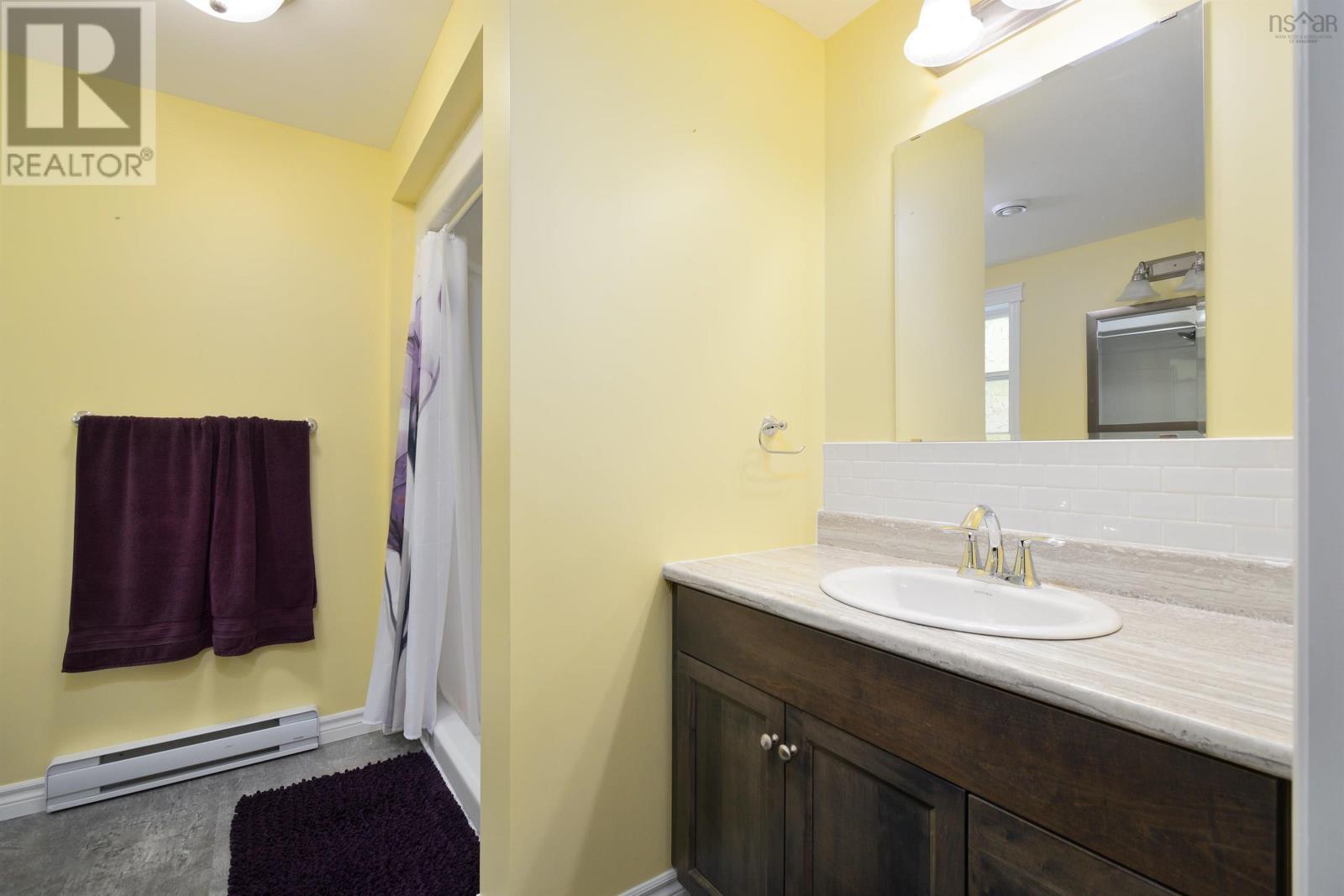 9653 East Bay Highway Property Photo 29