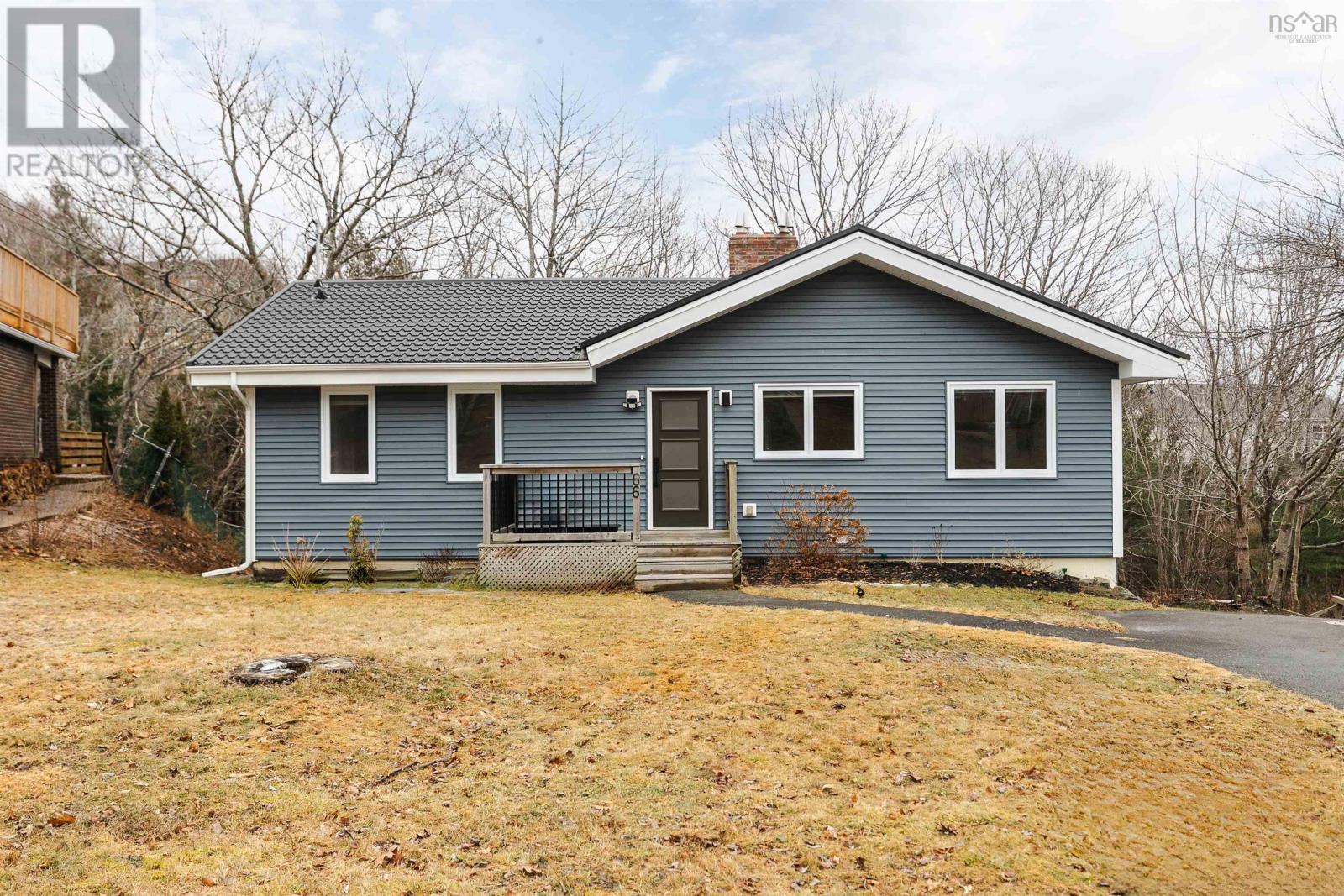 66 Shoreview Drive Property Photo