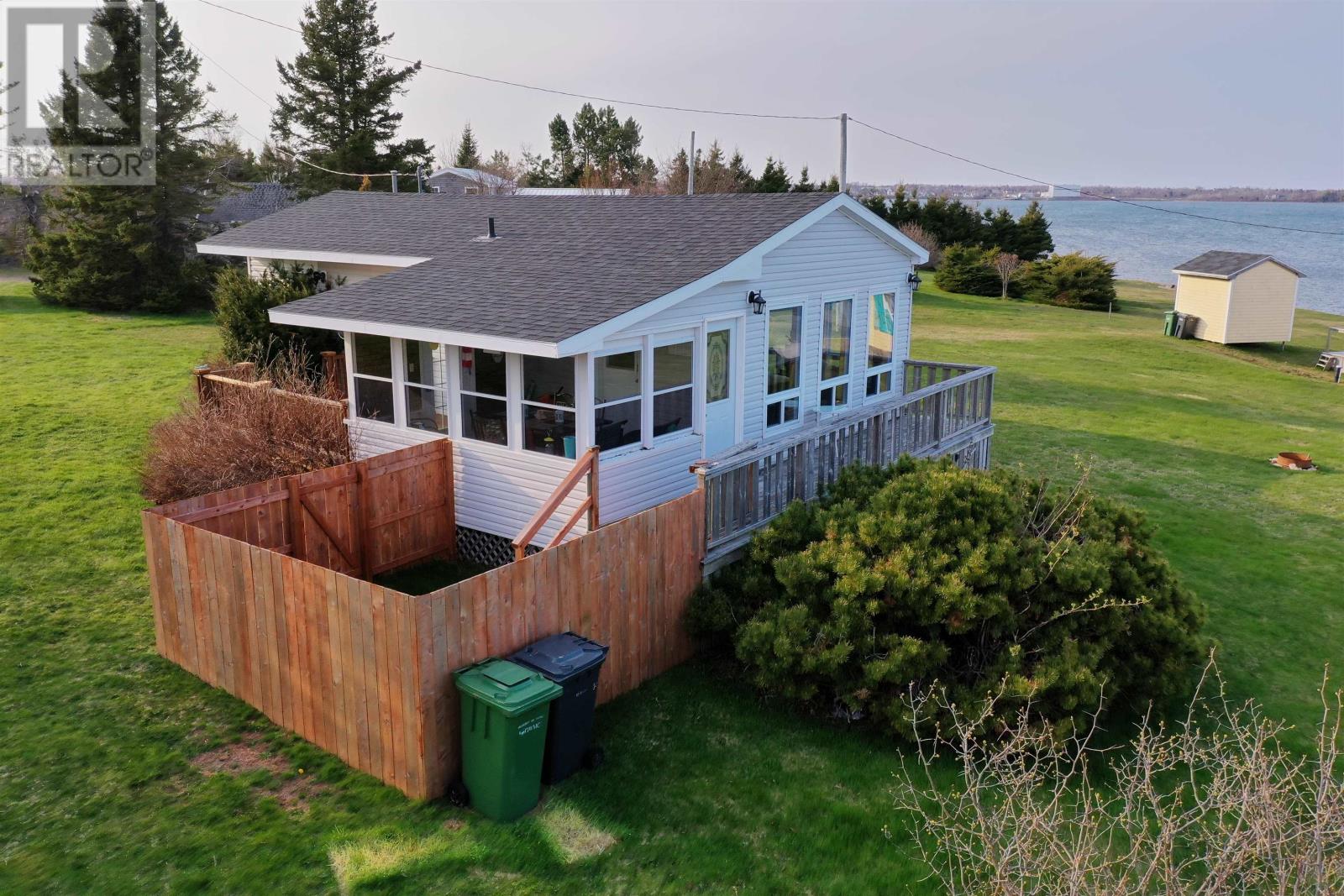 12 Hawthorn Court Property Photo