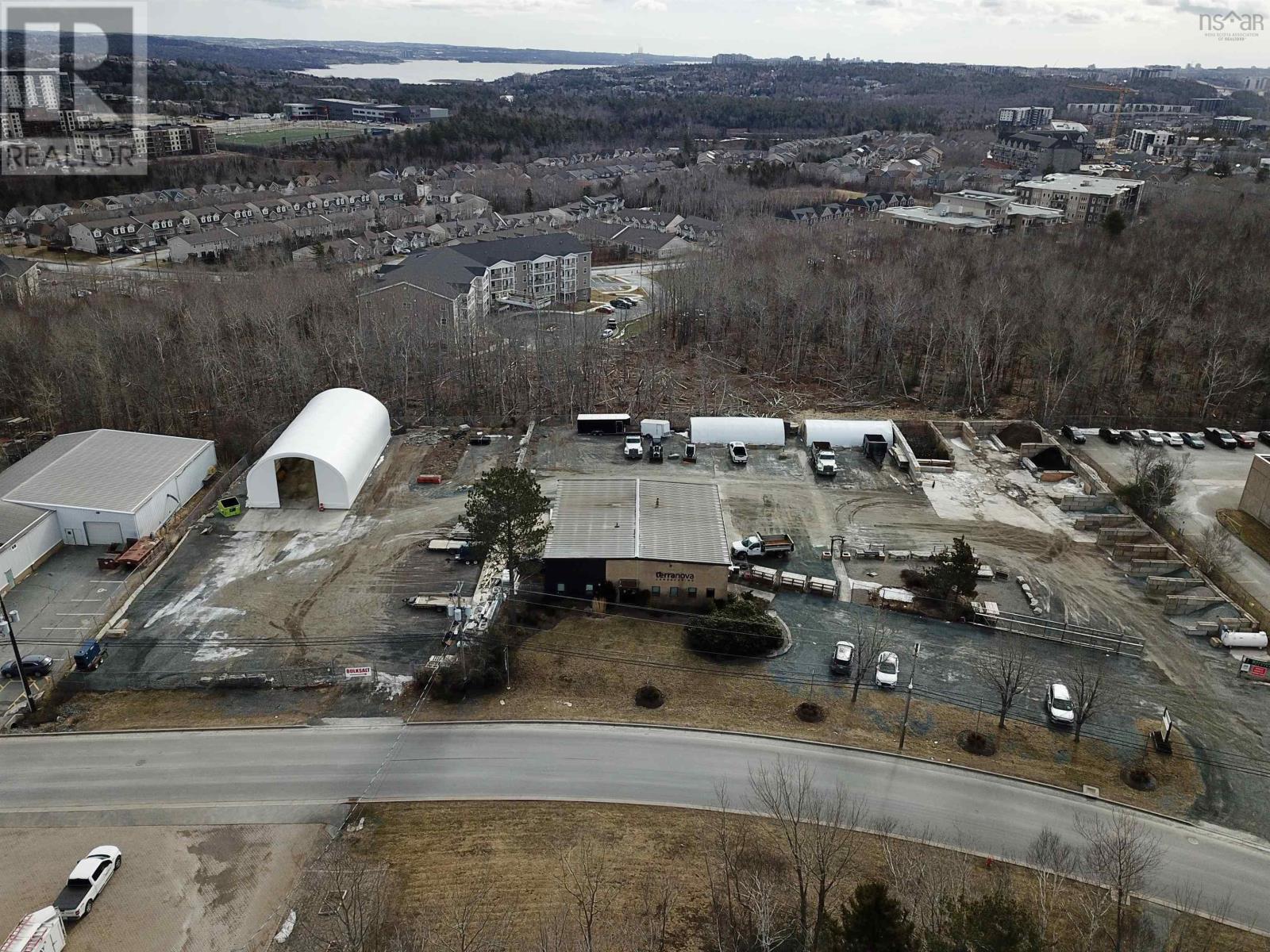 130 Bluewater Road Property Photo
