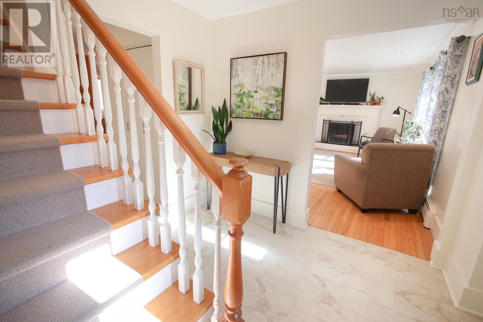 84 Park Street Property Photo 5
