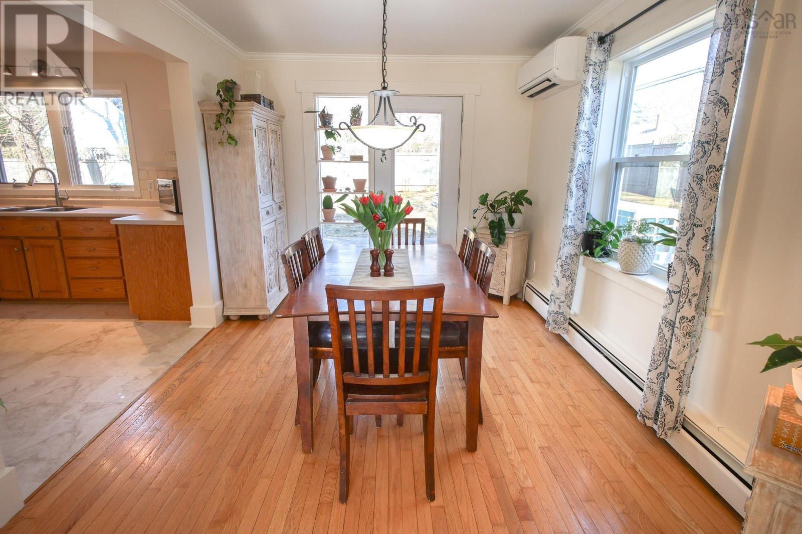 84 Park Street Property Photo 8