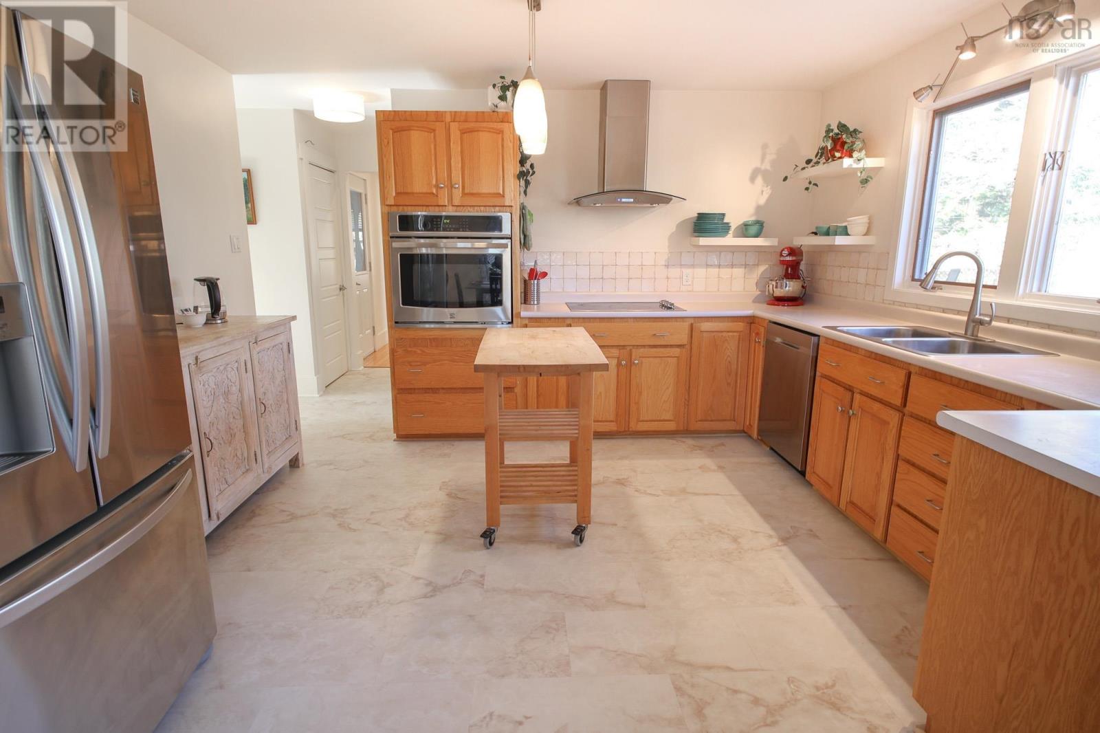 84 Park Street Property Photo 10