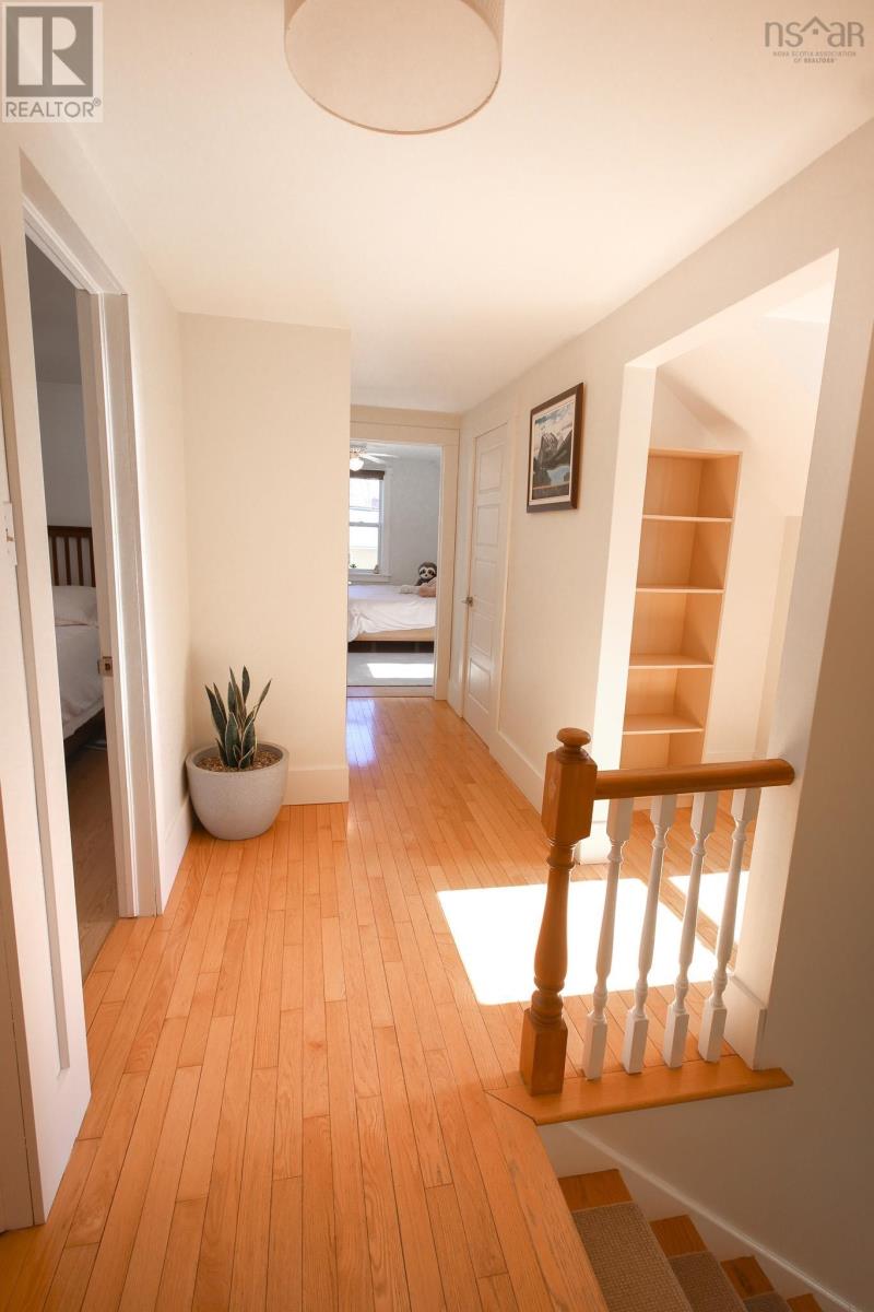 84 Park Street Property Photo 19
