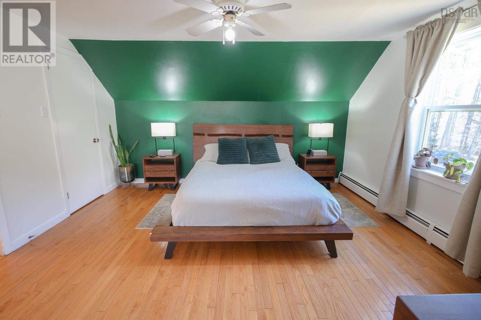 84 Park Street Property Photo 22