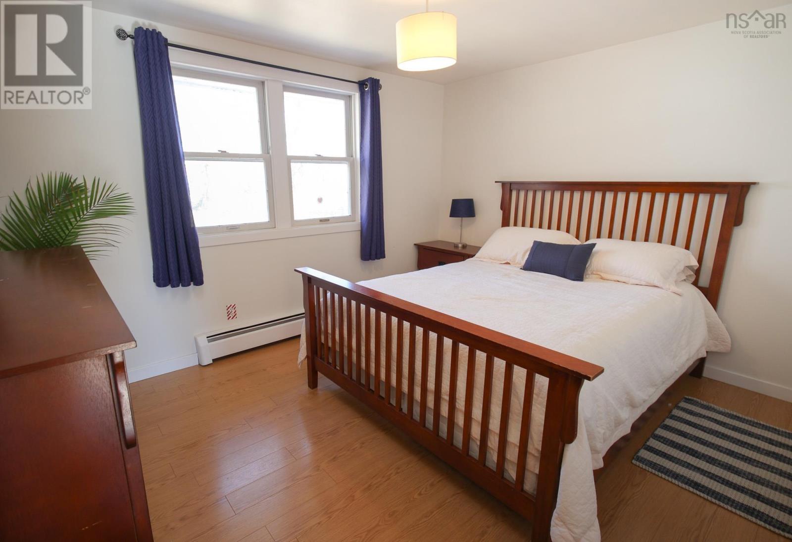 84 Park Street Property Photo 24