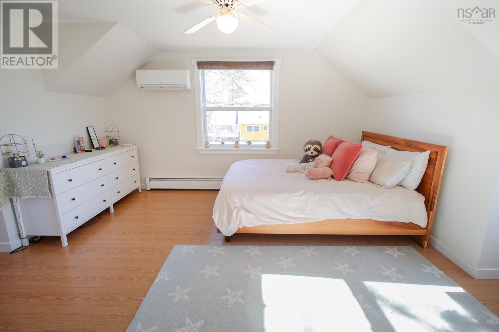 84 Park Street Property Photo 26