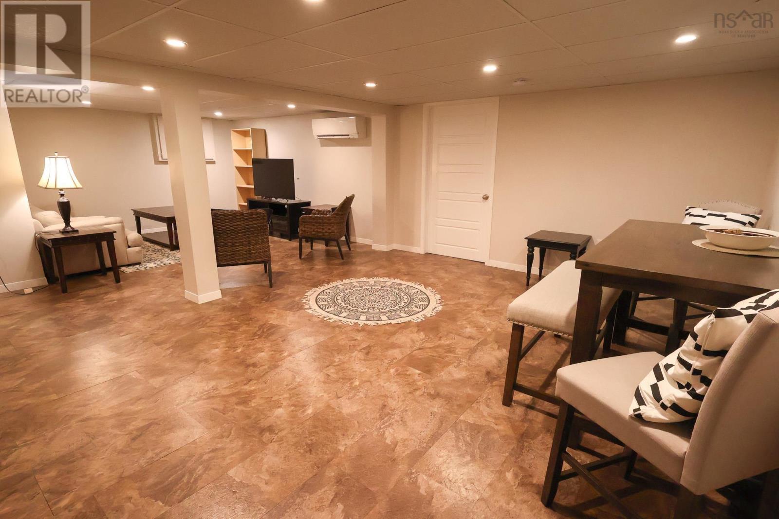 84 Park Street Property Photo 30