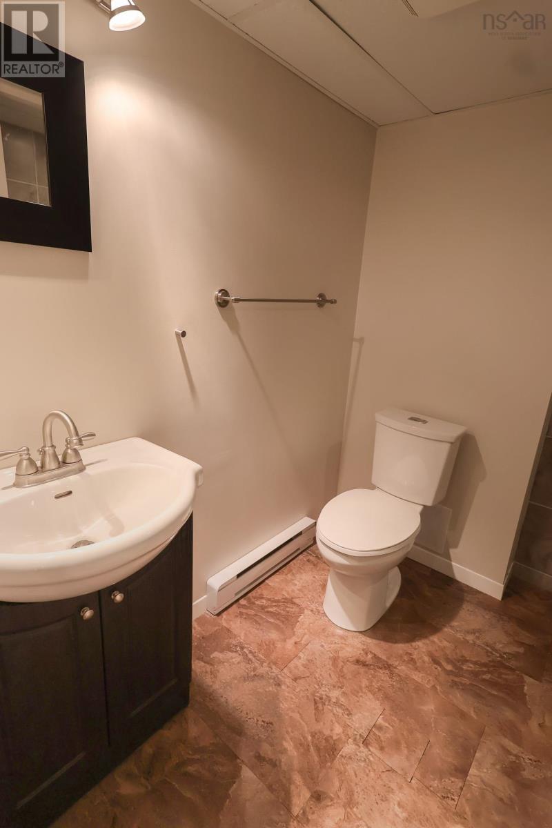 84 Park Street Property Photo 34