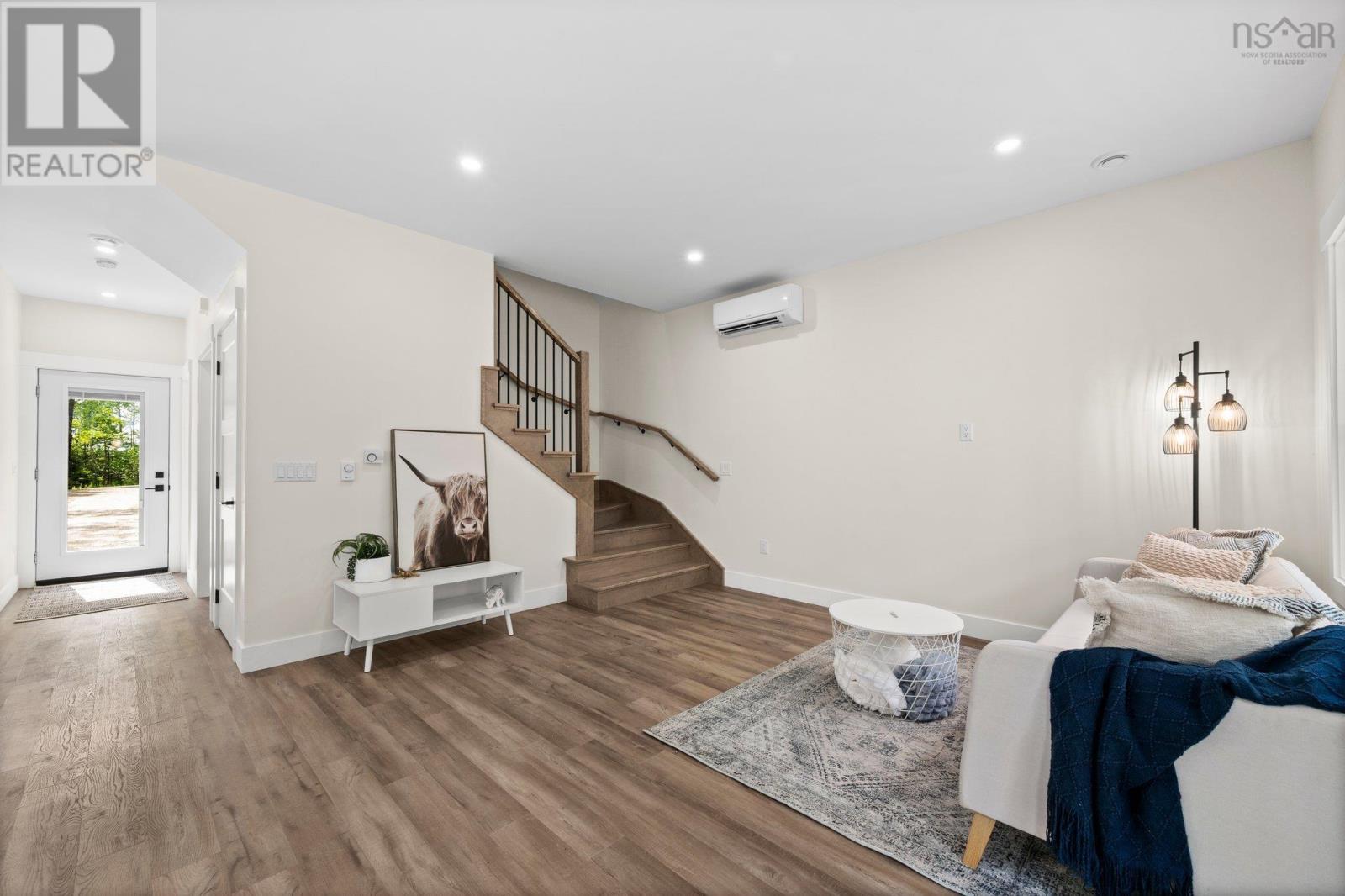 102 44 Blue Jay Way Property Photo 16