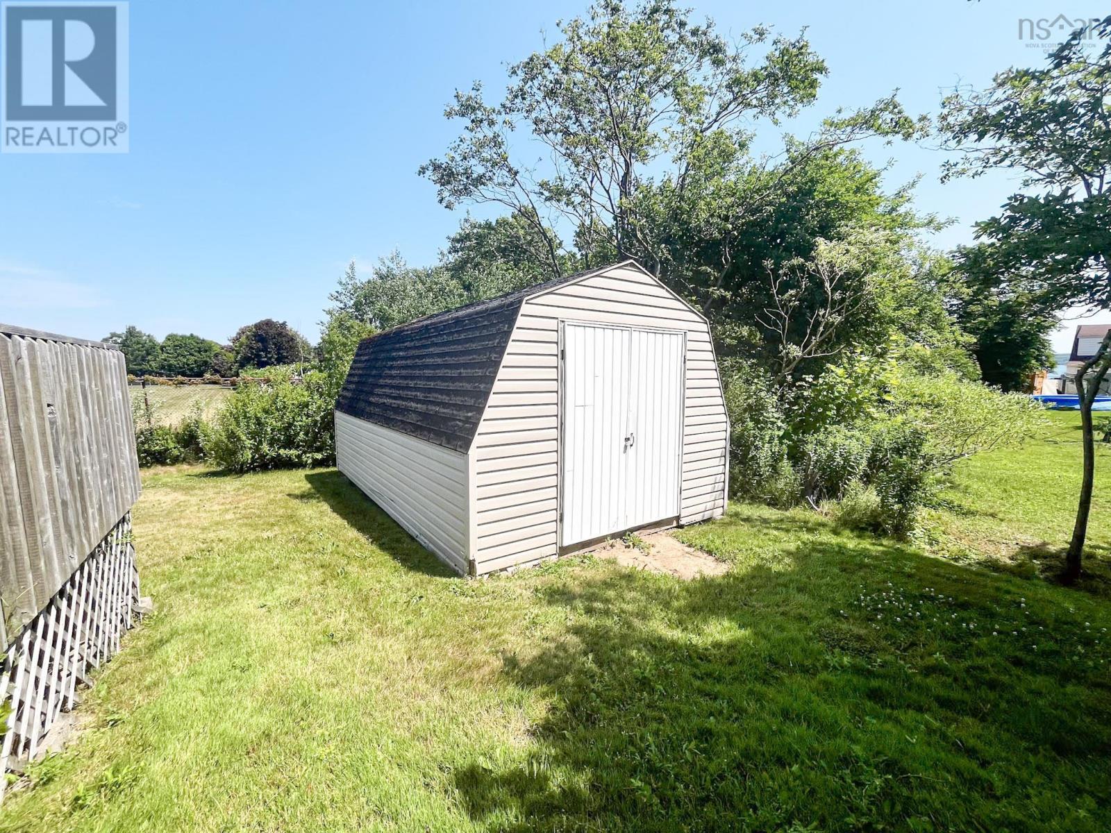 137 William Street Property Photo 8