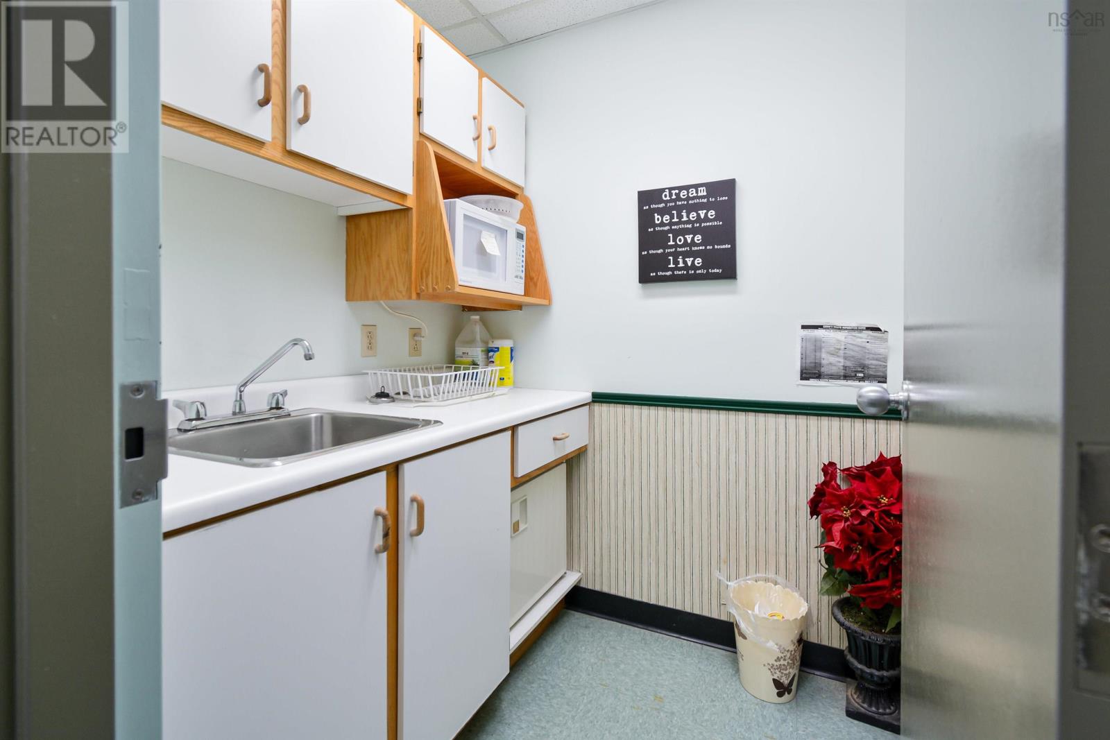 333 George Street Property Photo 39