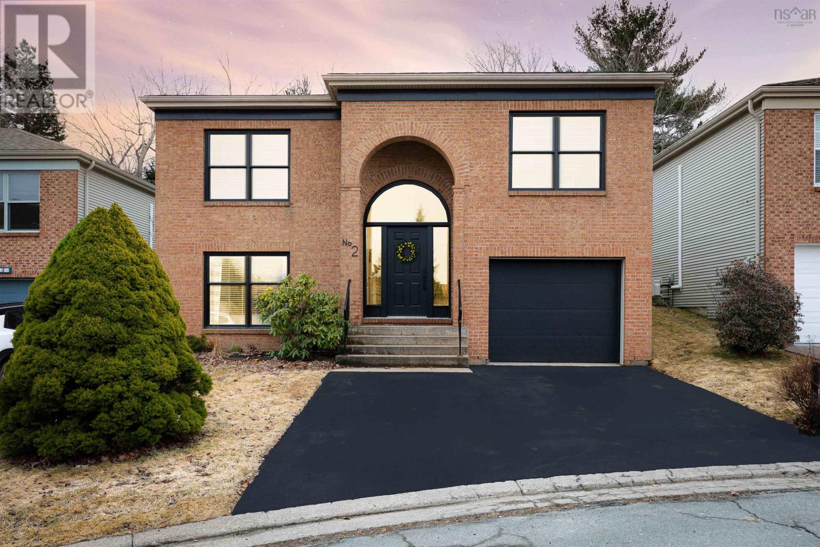 2 Clipper Court Property Photo