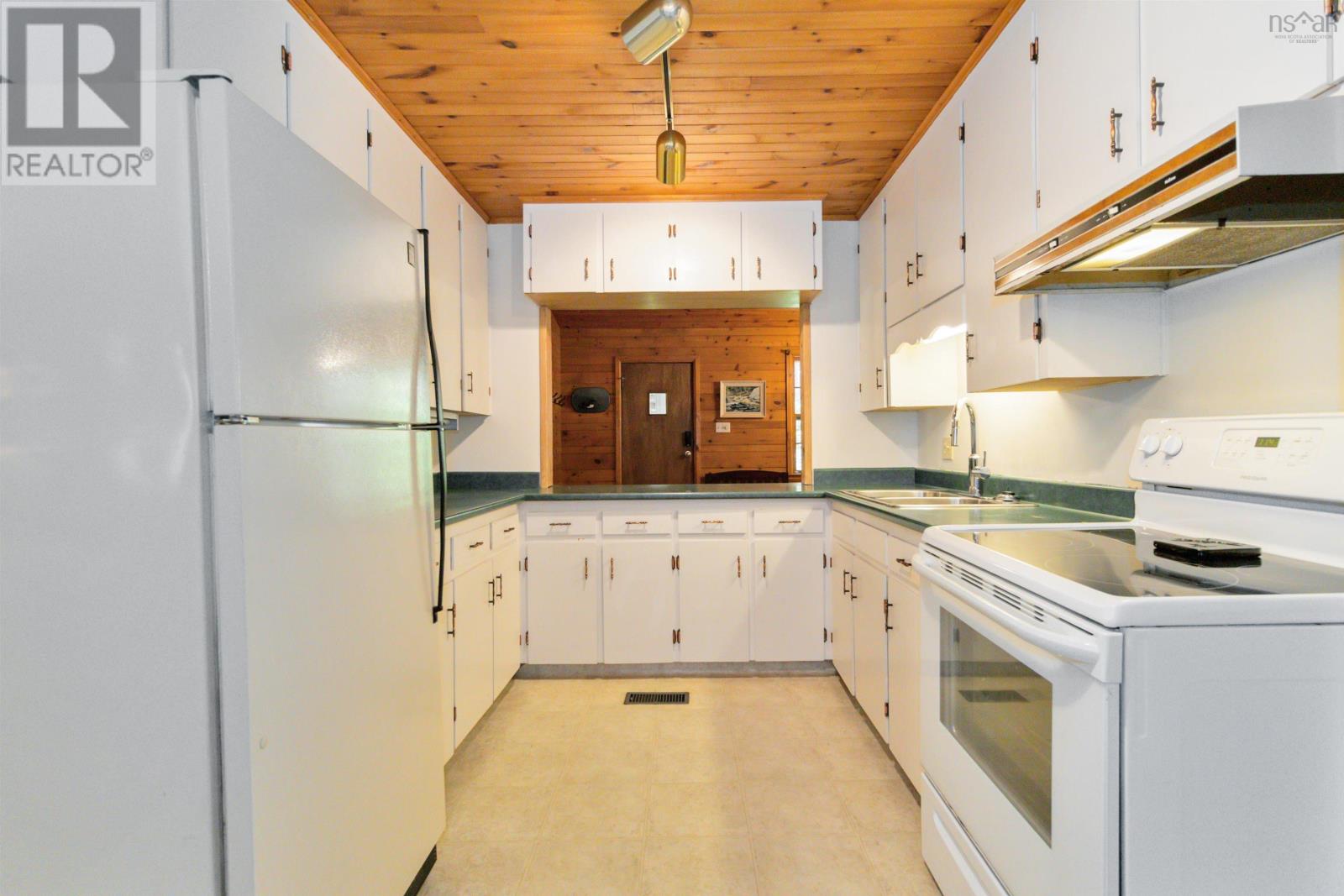 161 Beaverhouse Lane Property Photo 16