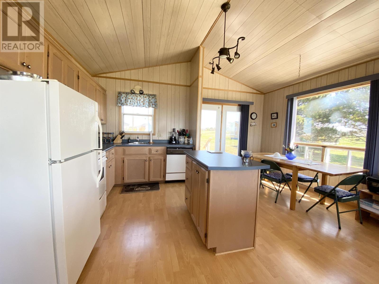 57 West Side Court Property Photo 8