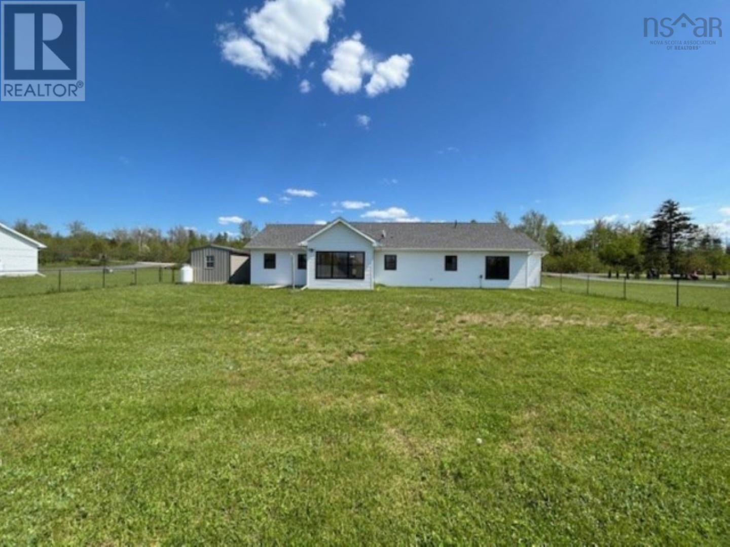 863 Gray Road Property Photo 8