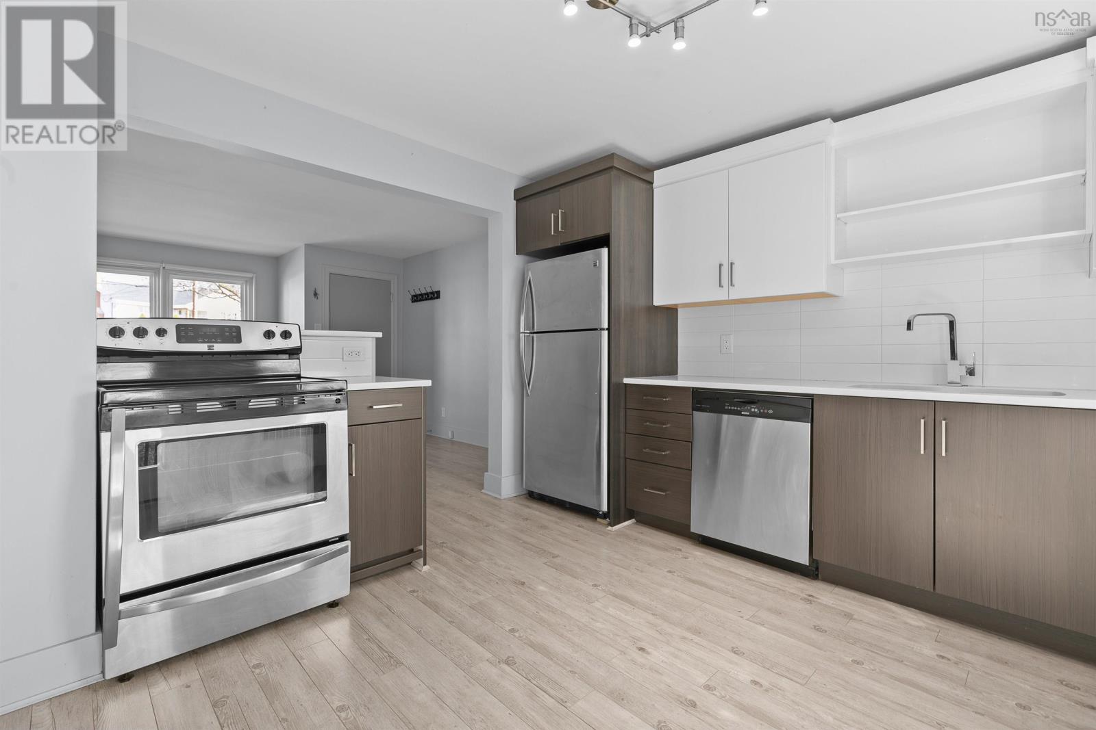 3420/3430 Claremont Street Property Photo 10