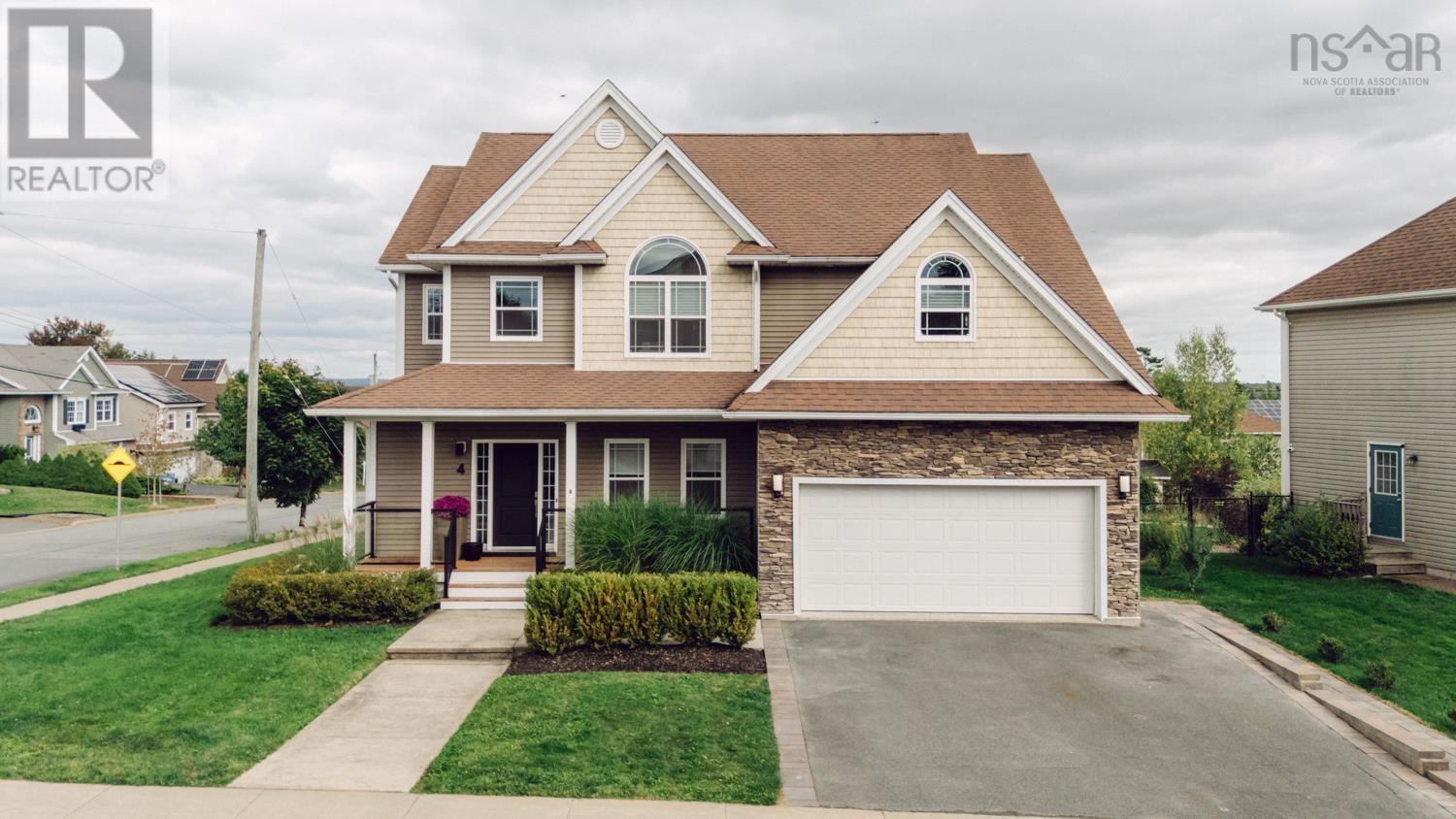 4 Rockpoint Court Property Photo