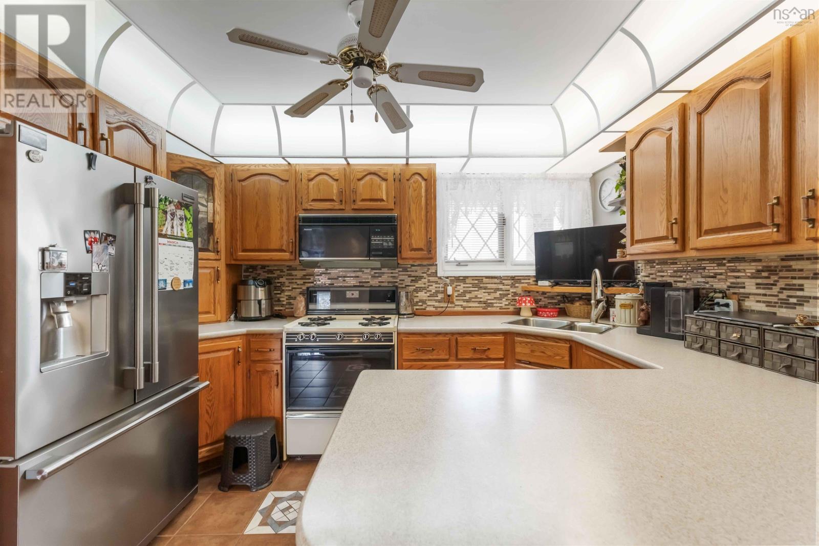 10 Long Lake Road Property Photo 16