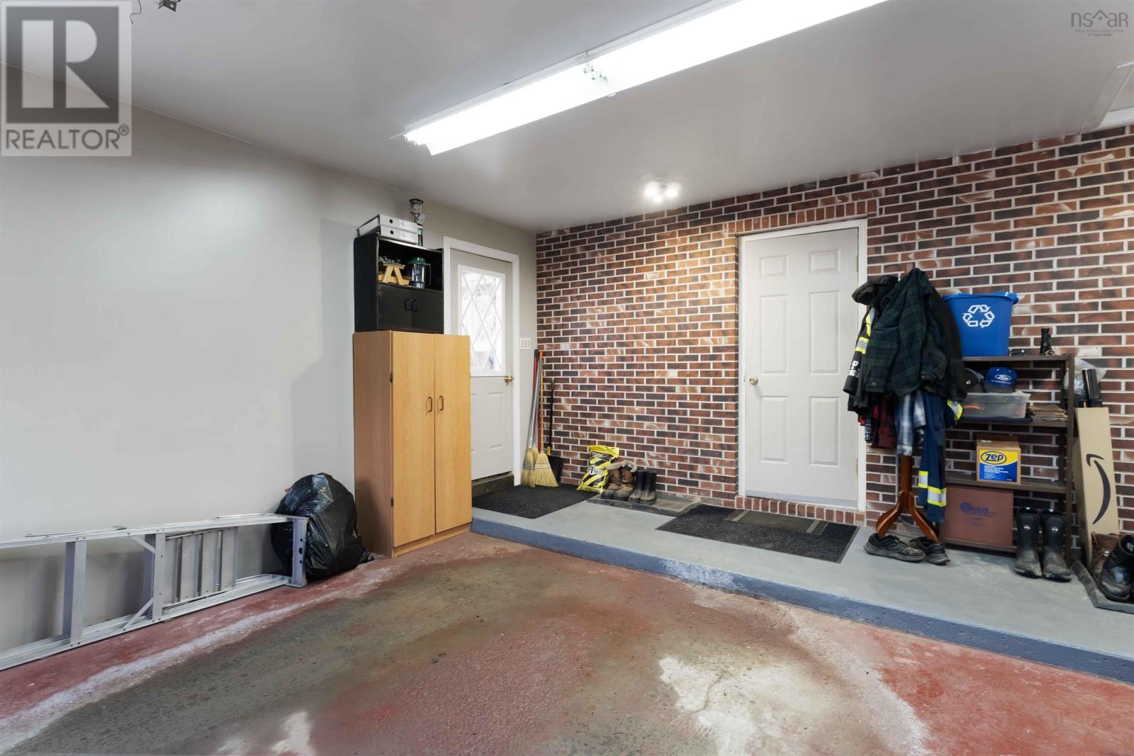 10 Long Lake Road Property Photo 40